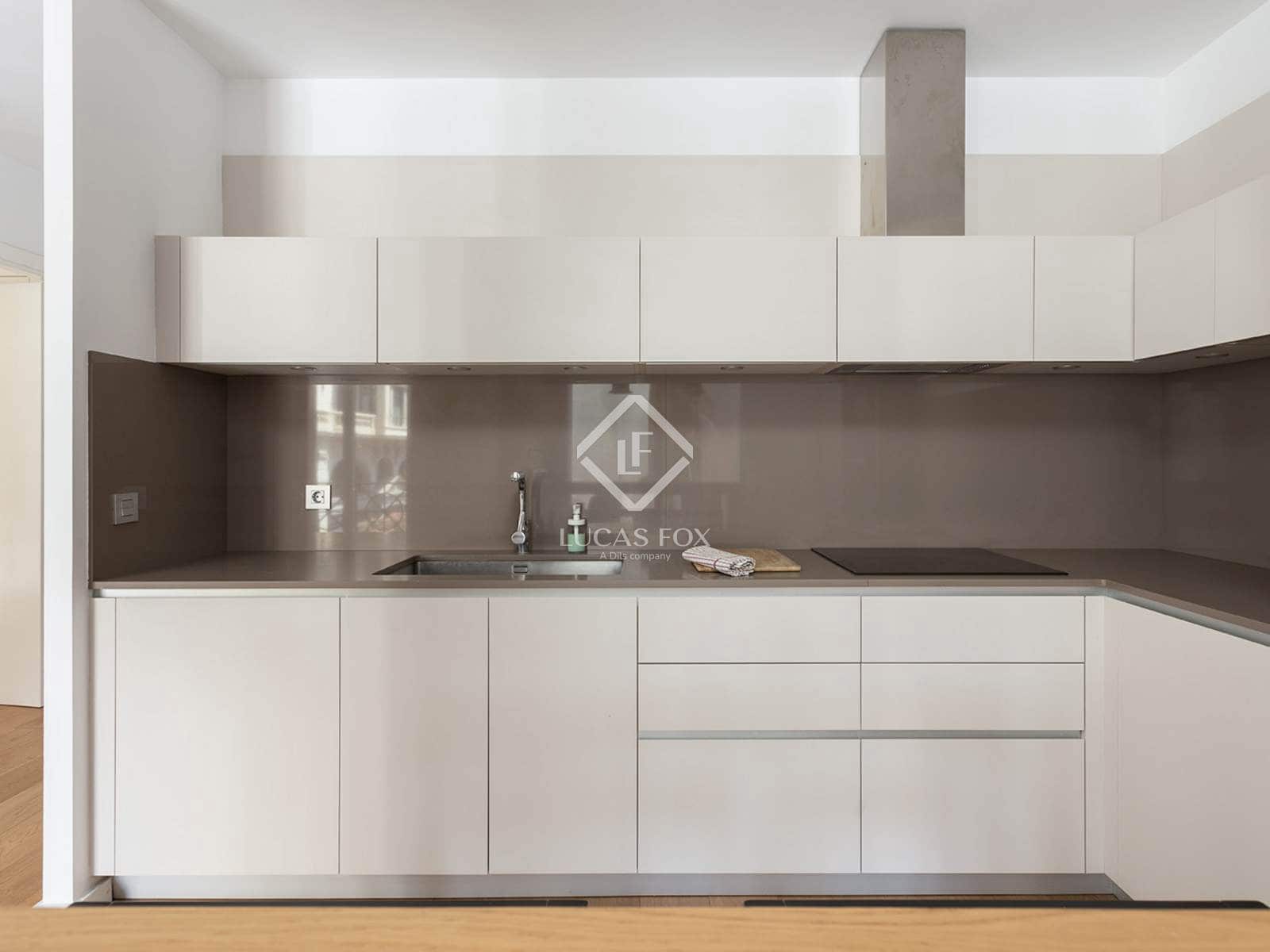 Appartement de 1 chambre à louer à Barcelone ville - 2 200 € (Ref: 9036020)