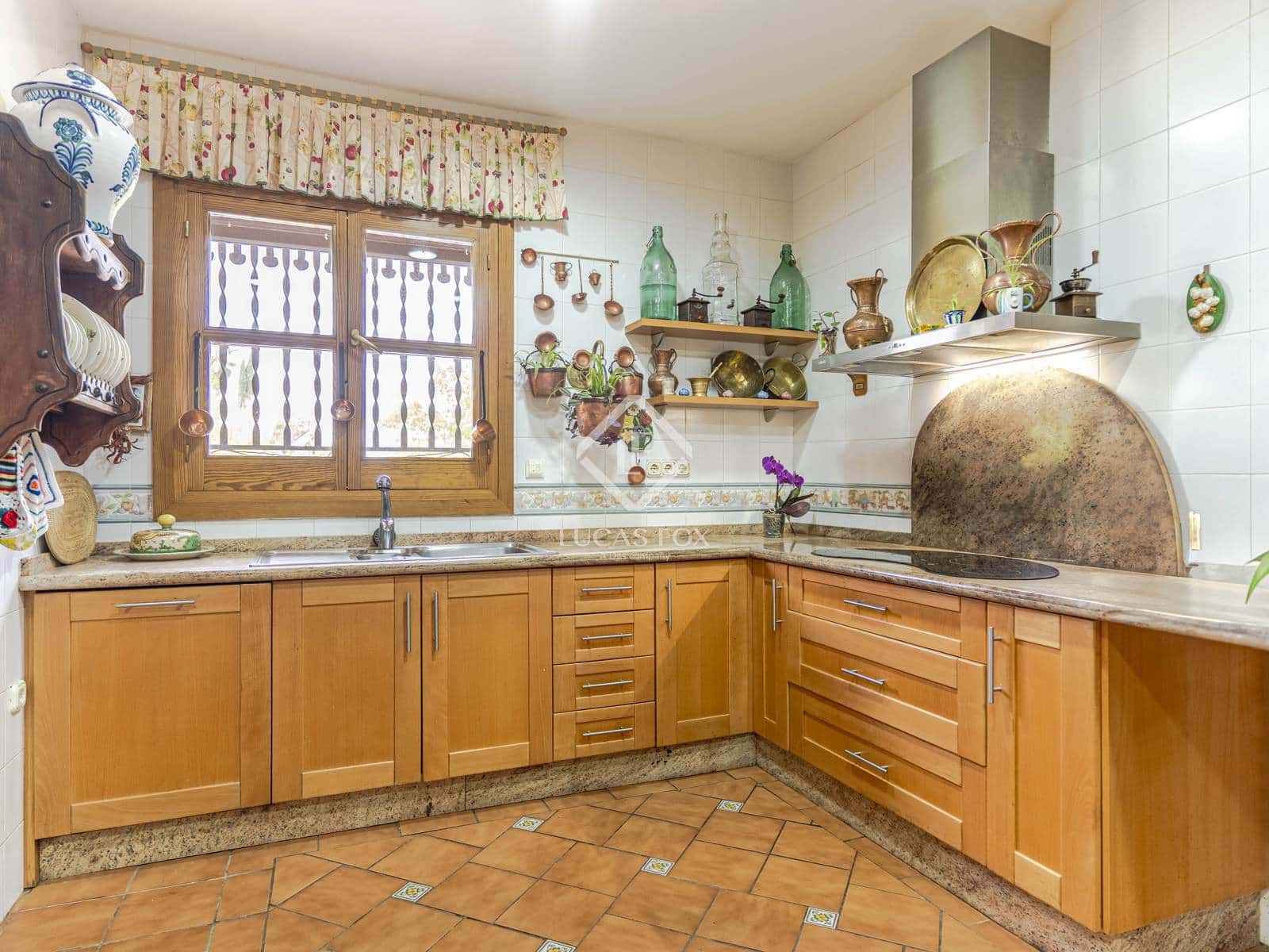 6 soveværelse Villa til salg i Ogijares med swimmingpool garage - € 1.095.000 (Ref: 9036021)