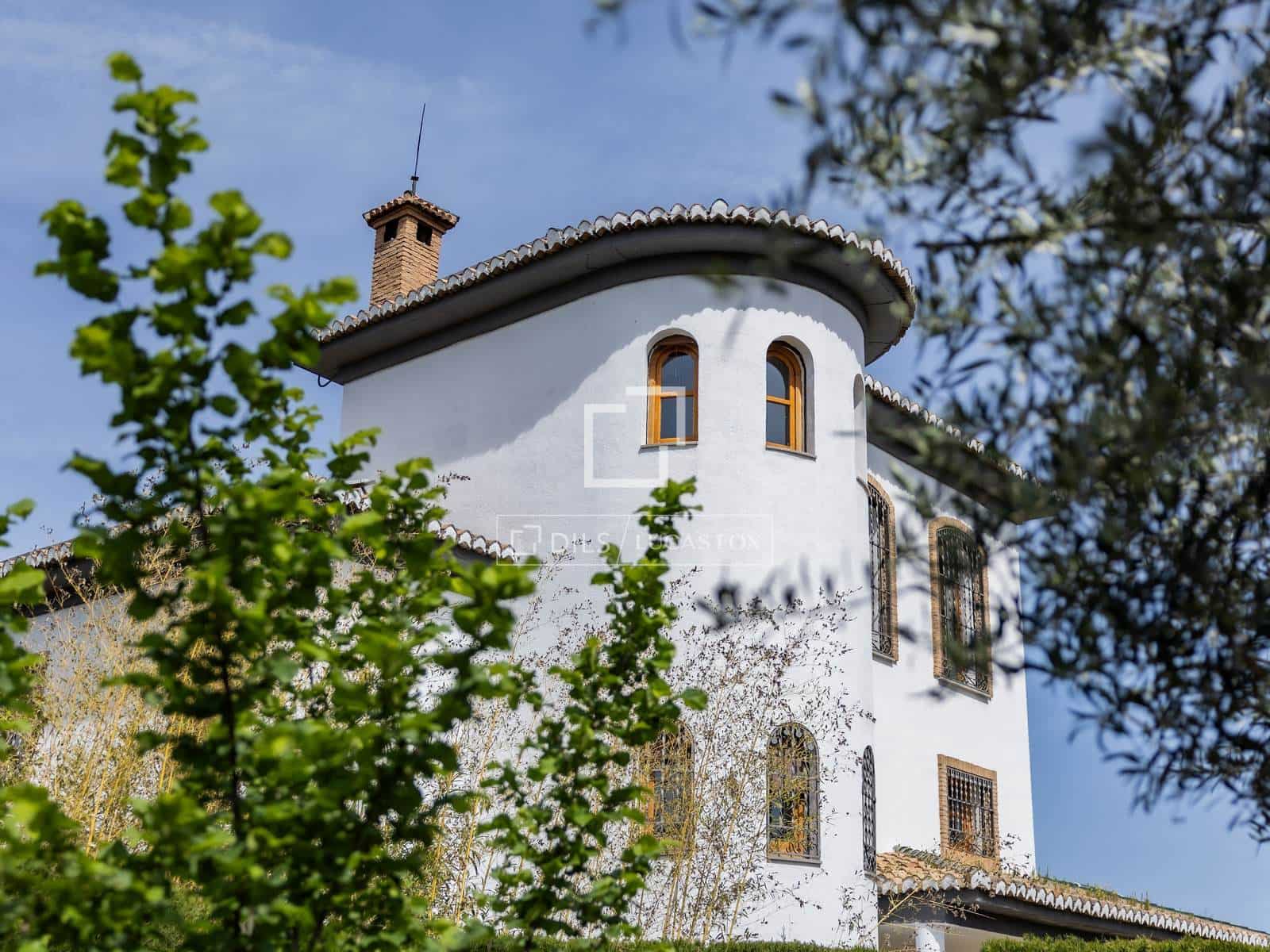 6 slaapkamer Villa te koop in Ogijares met zwembad garage - € 1.195.000 (Ref: 9036021)