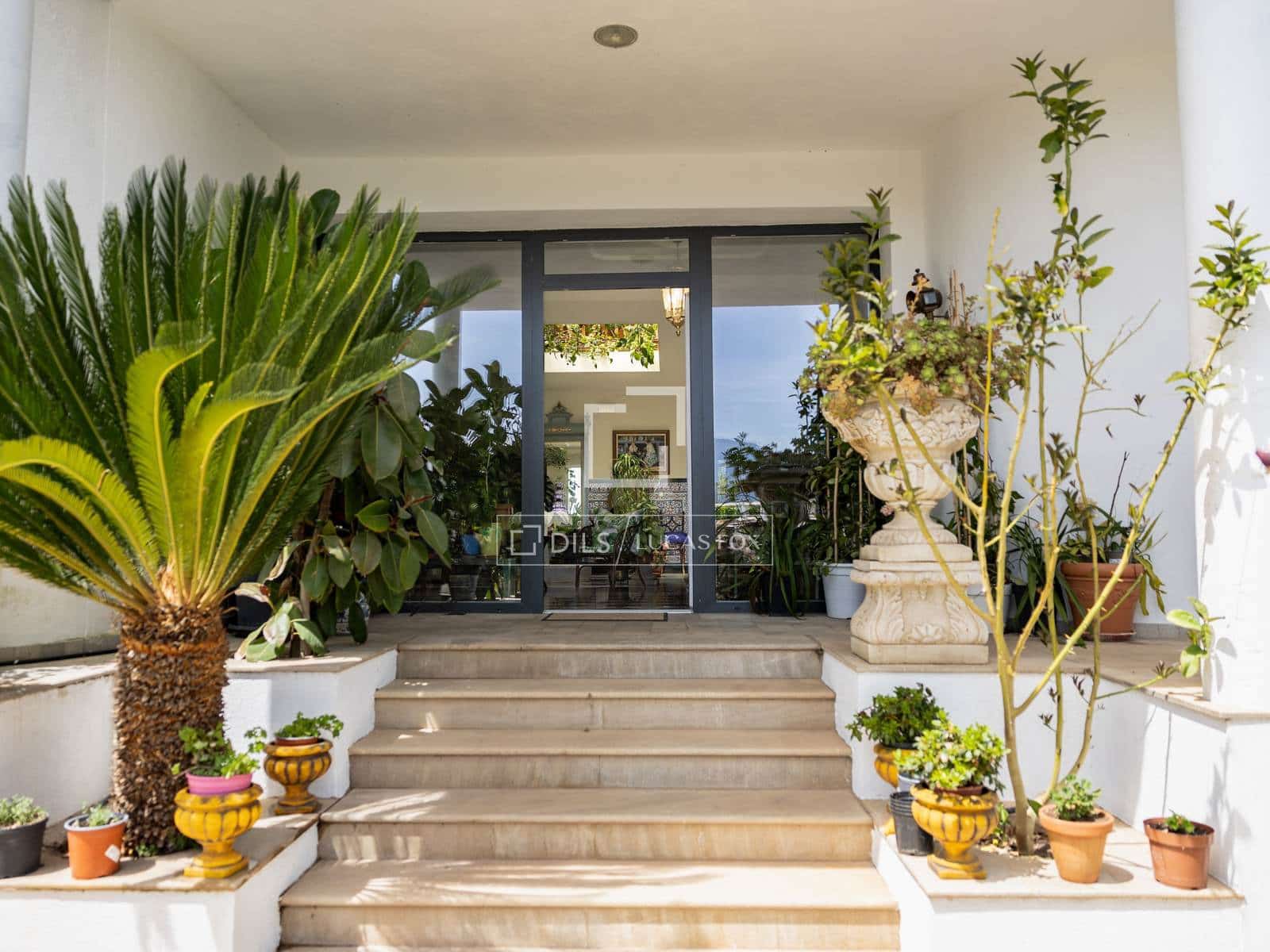 6 slaapkamer Villa te koop in Ogijares met zwembad garage - € 1.195.000 (Ref: 9036021)
