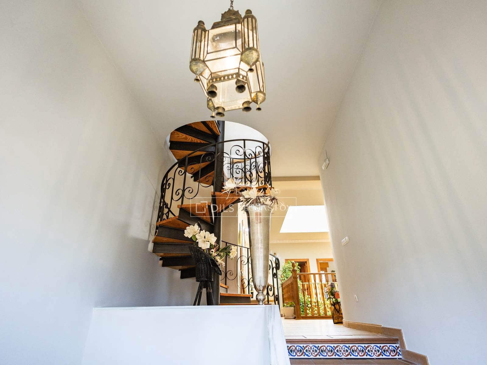 6 slaapkamer Villa te koop in Ogijares met zwembad garage - € 1.195.000 (Ref: 9036021)