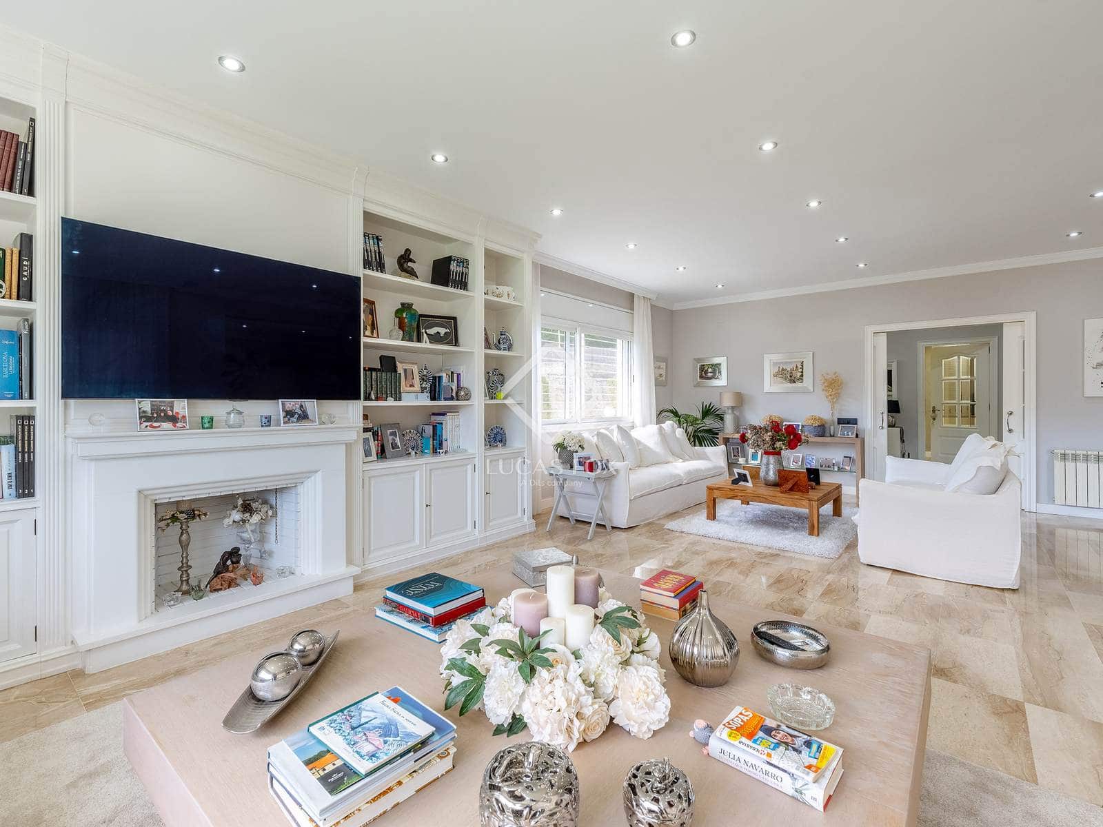 4 soveværelse Villa til salg i Teia med swimmingpool garage - € 1.690.000 (Ref: 9036022)