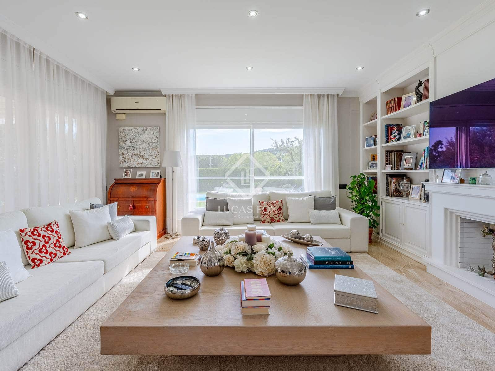 4 soveværelse Villa til salg i Teia med swimmingpool garage - € 1.690.000 (Ref: 9036022)