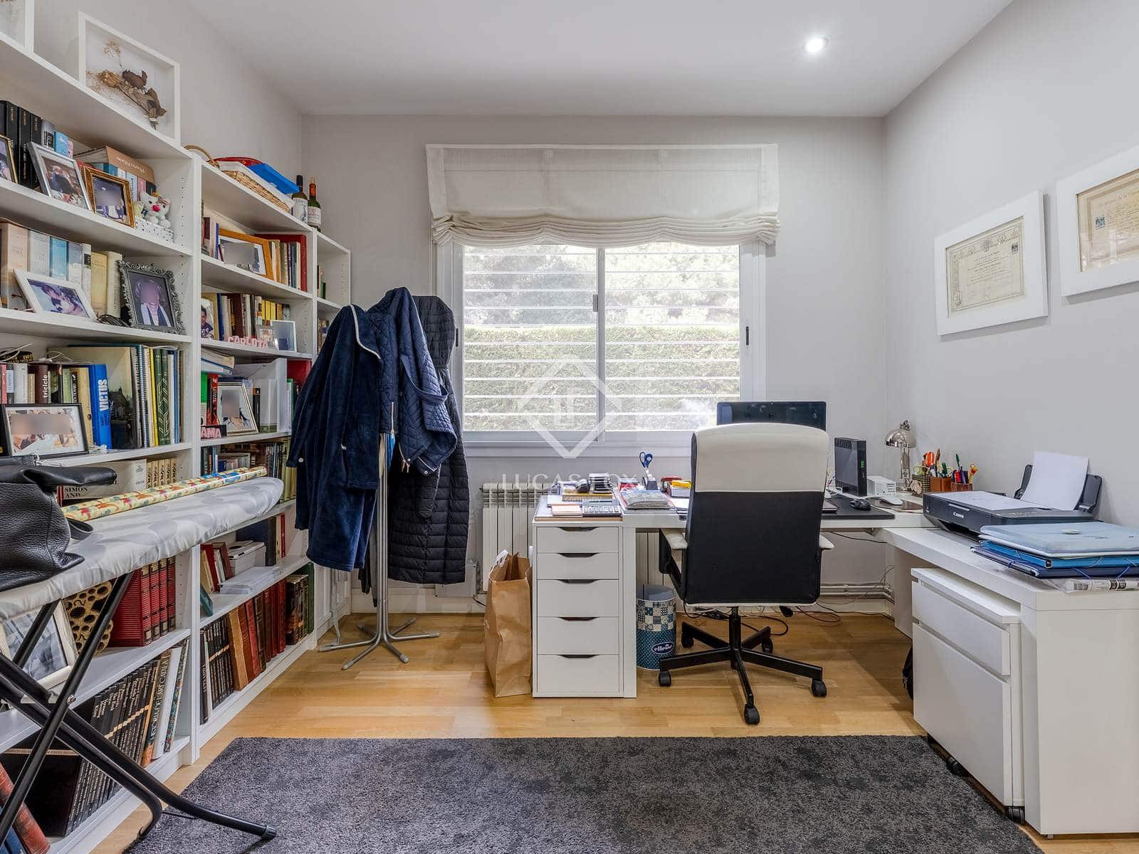 4 soveværelse Villa til salg i Teia med swimmingpool garage - € 1.690.000 (Ref: 9036022)