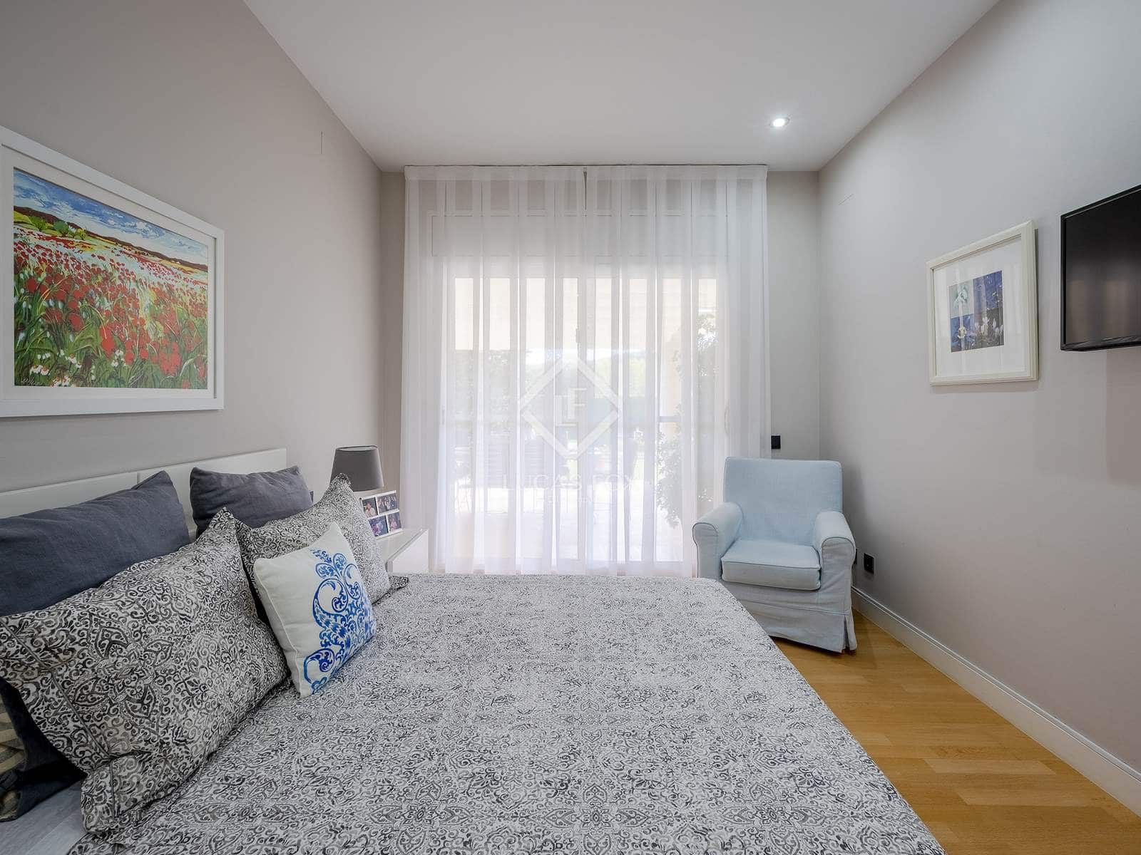 4 soveværelse Villa til salg i Teia med swimmingpool garage - € 1.690.000 (Ref: 9036022)