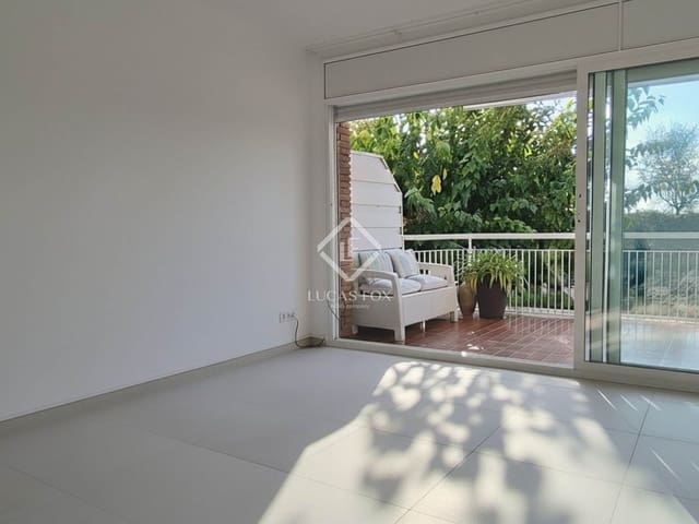 2 soveværelse Lejlighed til salg i Sitges med swimmingpool garage - € 847.000 (Ref: 9046289)