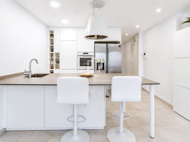 2 soverom Leilighet til salgs i Sitges med svømmebasseng garasje - € 790 000 (Ref: 9046289)