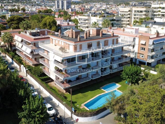 2 soverom Leilighet til salgs i Sitges med svømmebasseng garasje - € 790 000 (Ref: 9046289)