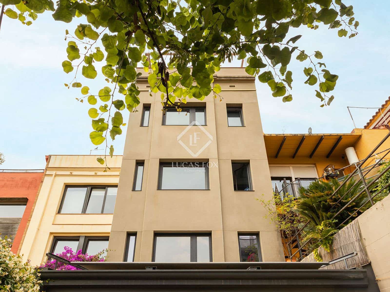 5 soveværelse Villa til salg i Barcelona by med garage - € 2.190.000 (Ref: 9046291)