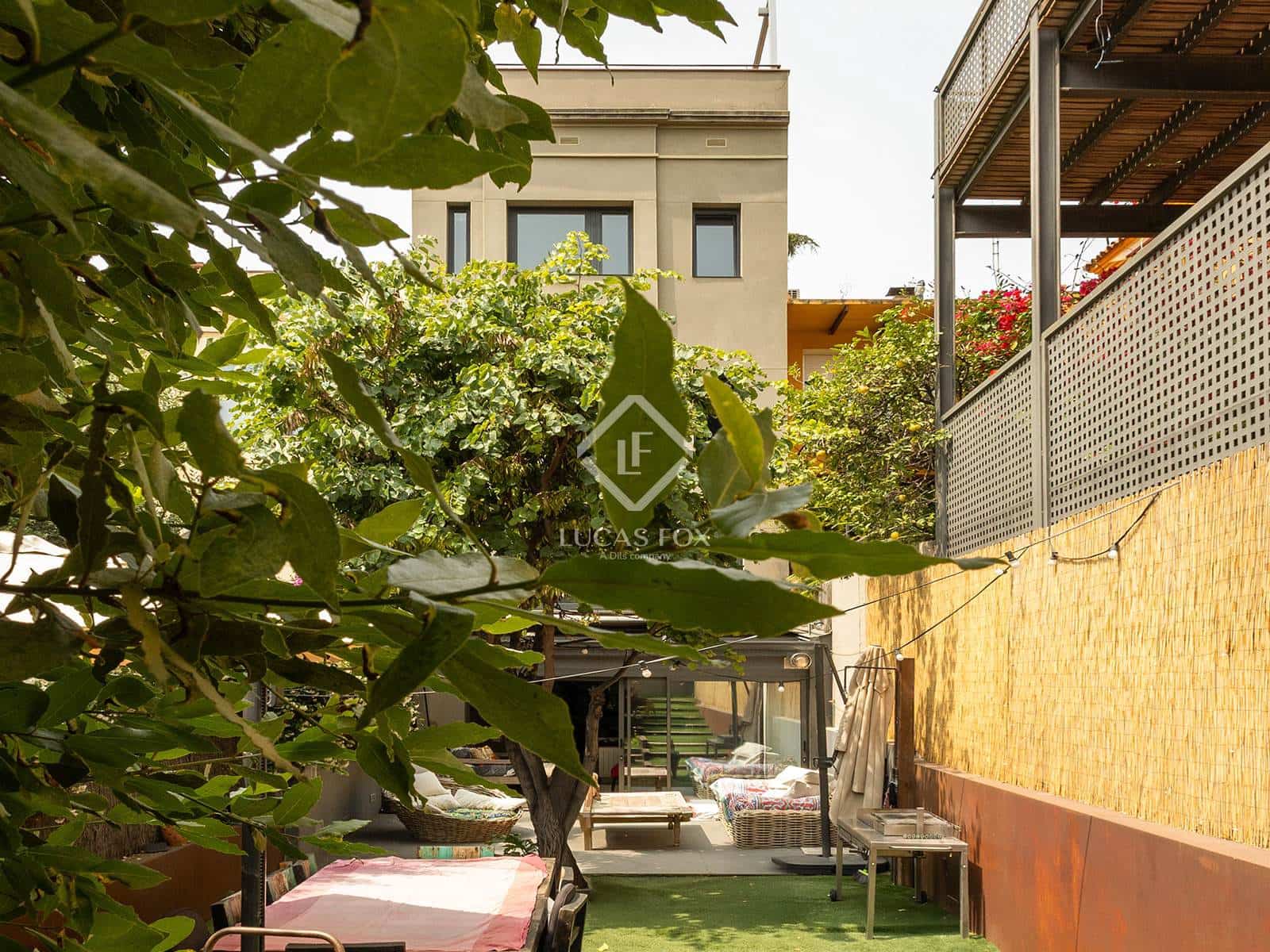 5 soveværelse Villa til salg i Barcelona by med garage - € 2.190.000 (Ref: 9046291)