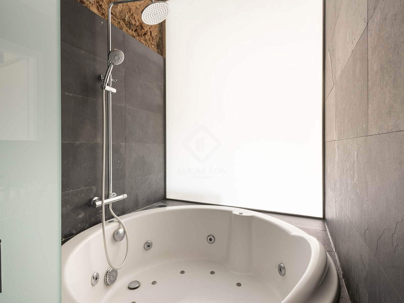 5 soveværelse Villa til salg i Barcelona by med garage - € 2.190.000 (Ref: 9046291)