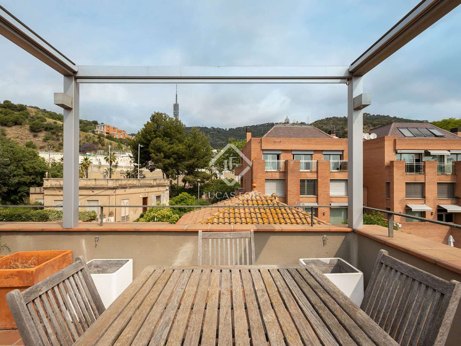 5 soveværelse Villa til salg i Barcelona by med garage - € 2.190.000 (Ref: 9046291)