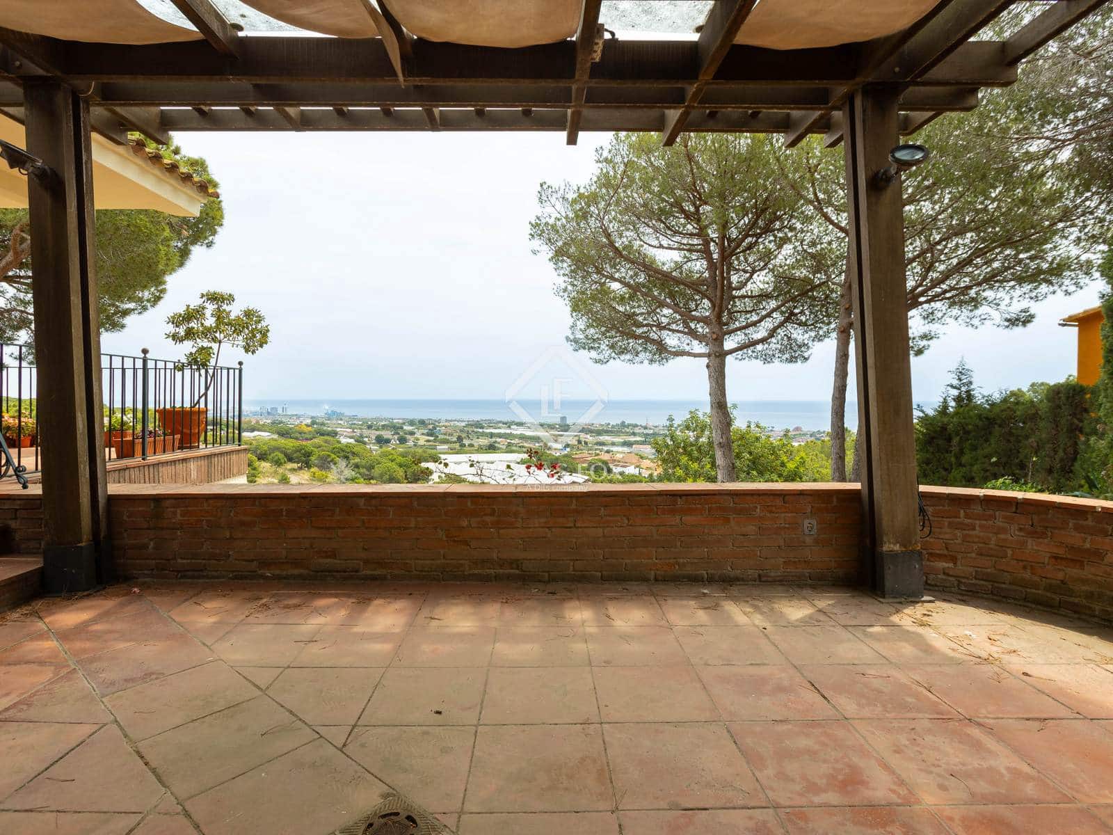 4 soverom Villa til salgs i Cabrils med svømmebasseng garasje - € 1 250 000 (Ref: 9049805)