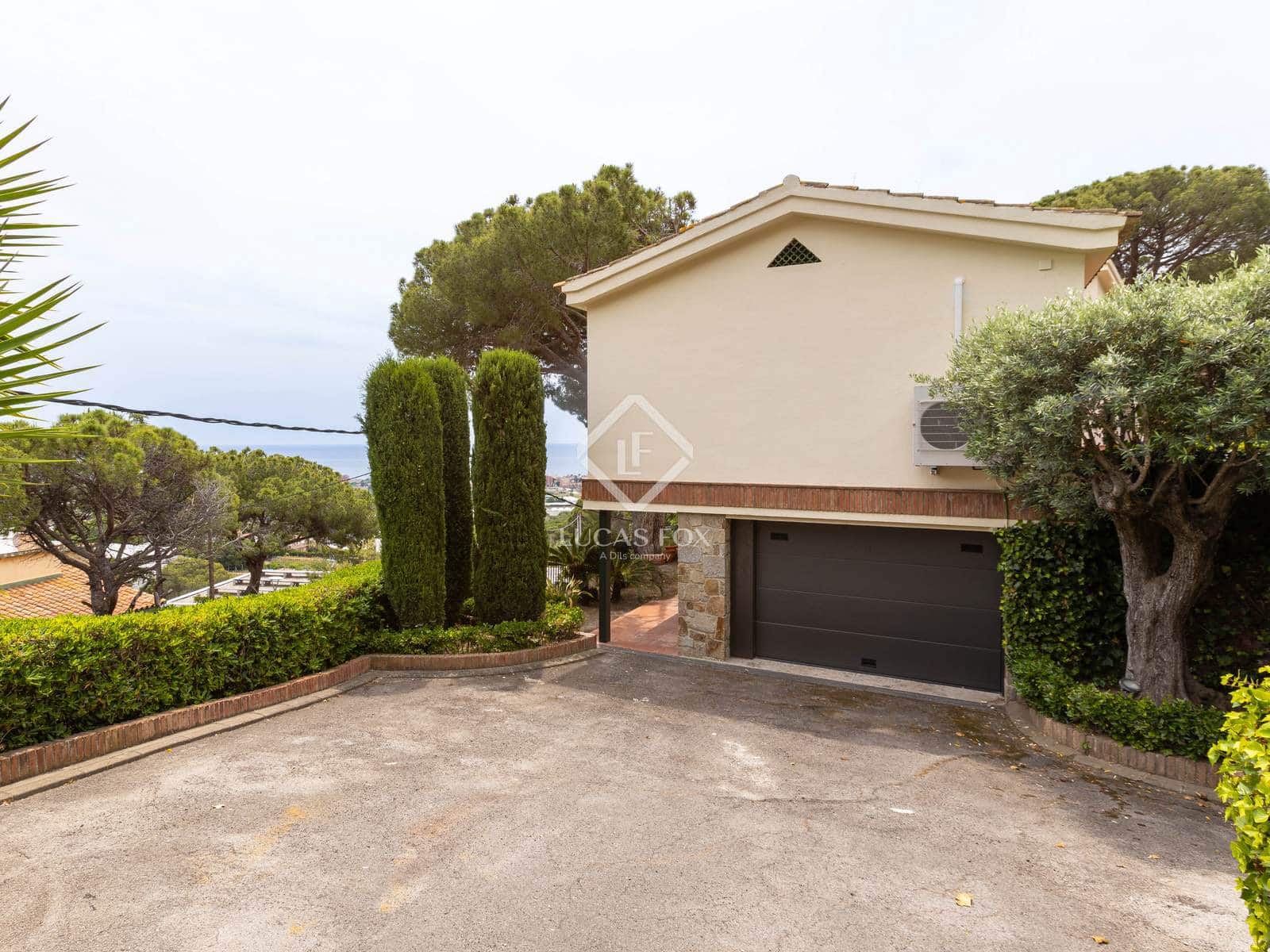 4 soverom Villa til salgs i Cabrils med svømmebasseng garasje - € 1 250 000 (Ref: 9049805)