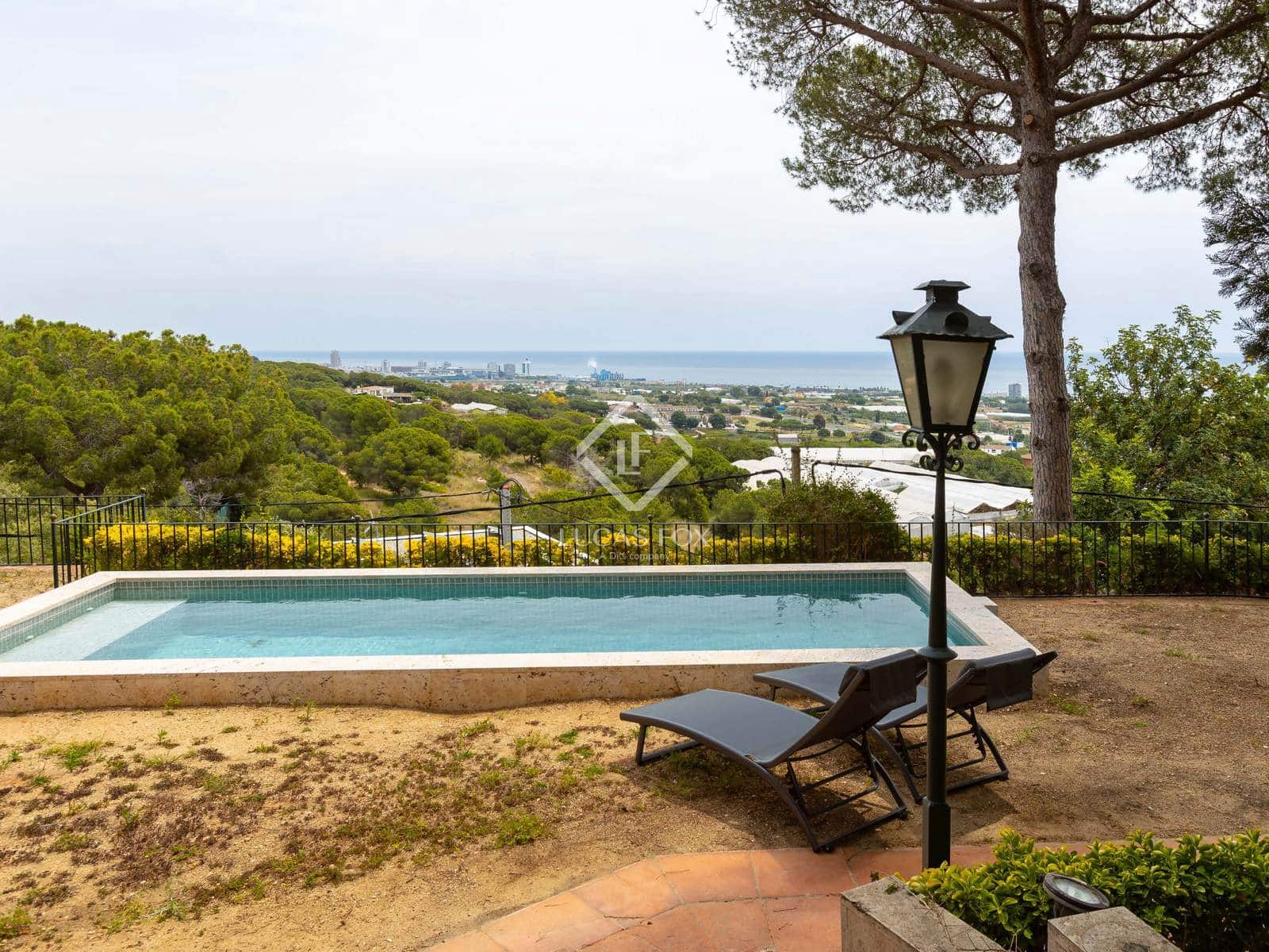 4 soverom Villa til salgs i Cabrils med svømmebasseng garasje - € 1 250 000 (Ref: 9049805)