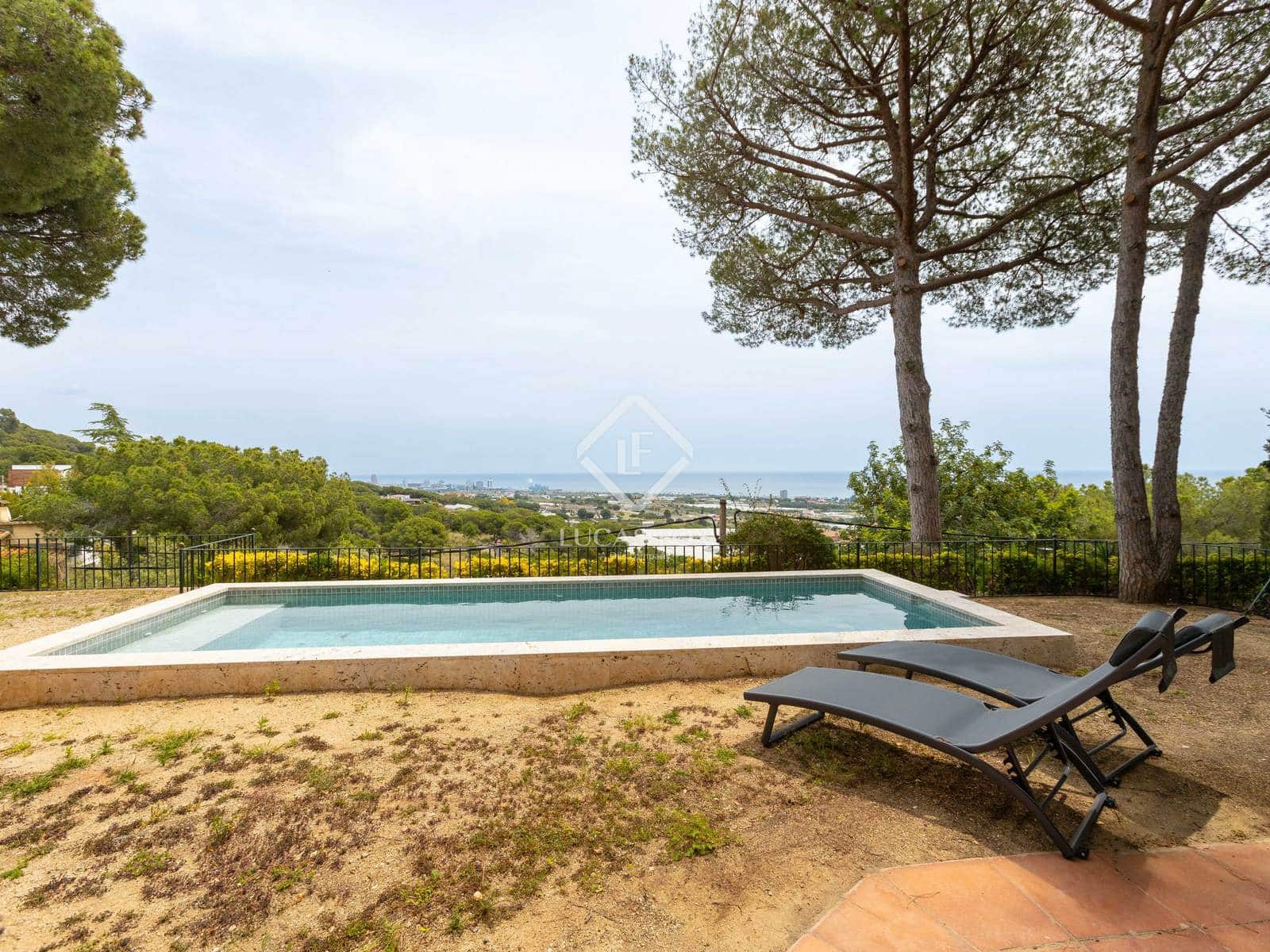 4 soverom Villa til salgs i Cabrils med svømmebasseng garasje - € 1 250 000 (Ref: 9049805)