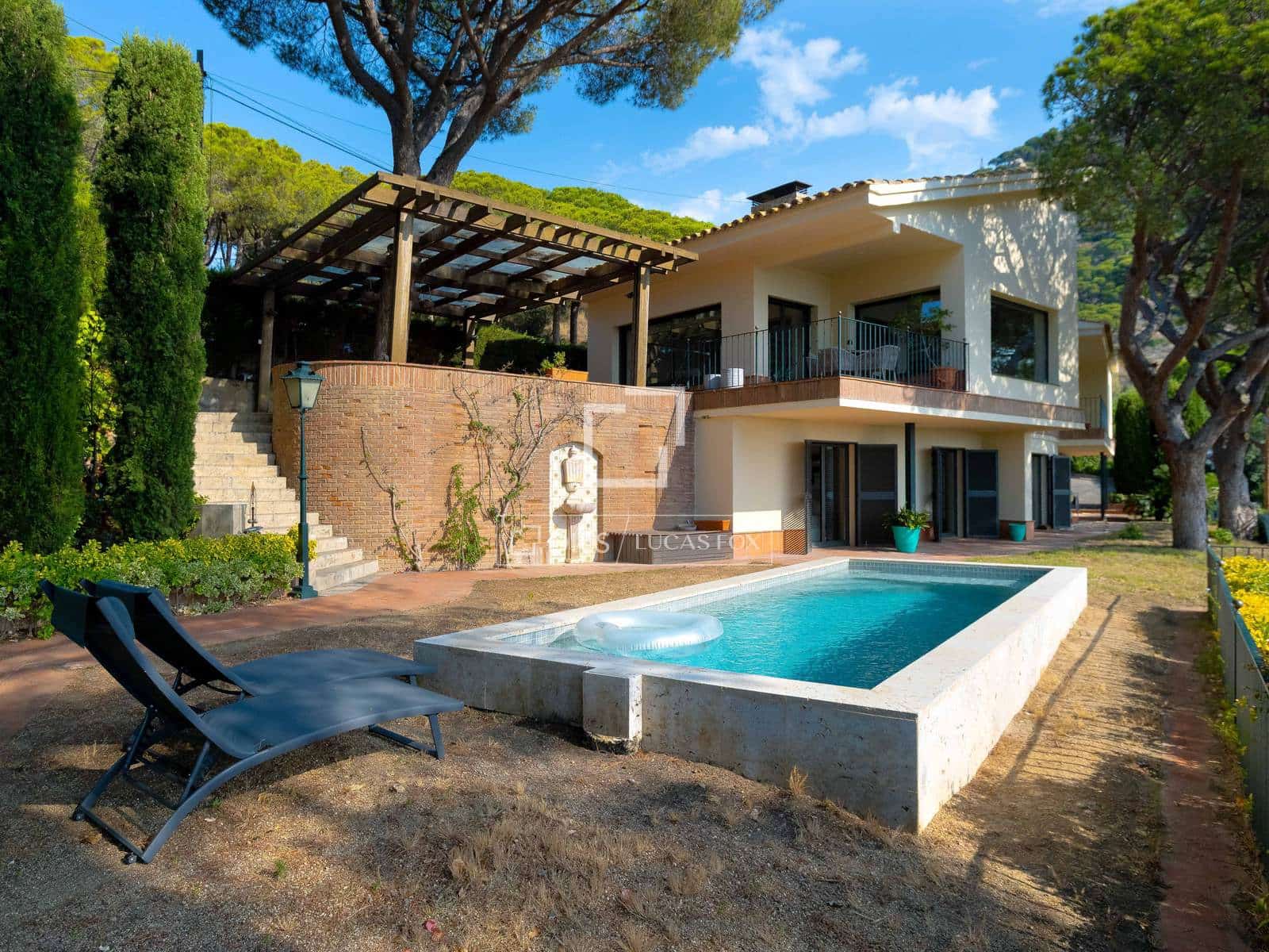 4 slaapkamer Villa te koop in Cabrils met zwembad garage - € 1.290.000 (Ref: 9049805)