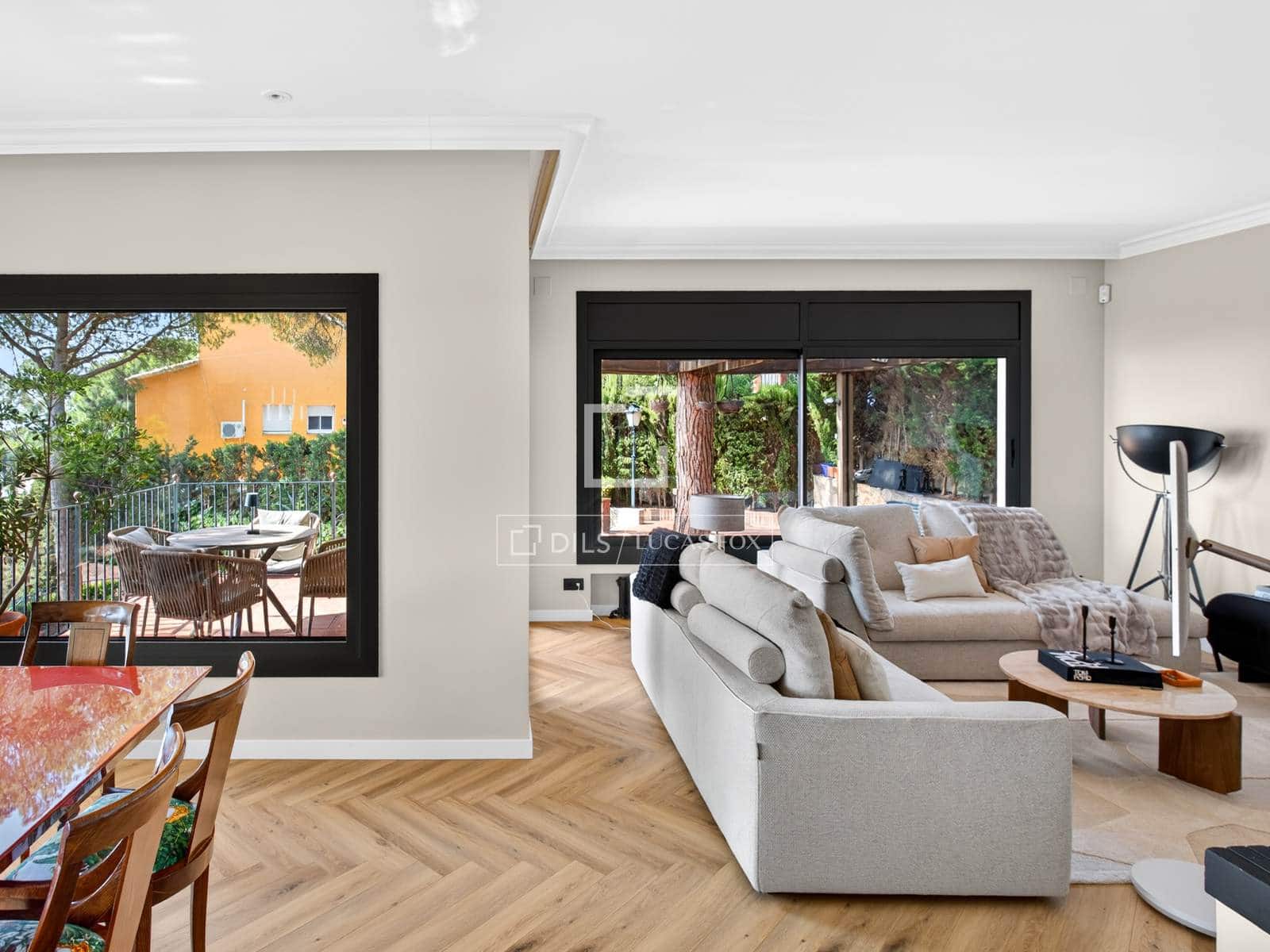 4 slaapkamer Villa te koop in Cabrils met zwembad garage - € 1.290.000 (Ref: 9049805)