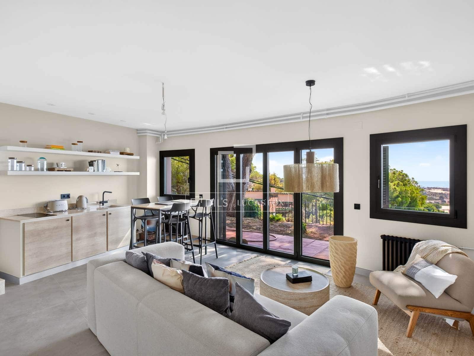 4 slaapkamer Villa te koop in Cabrils met zwembad garage - € 1.290.000 (Ref: 9049805)
