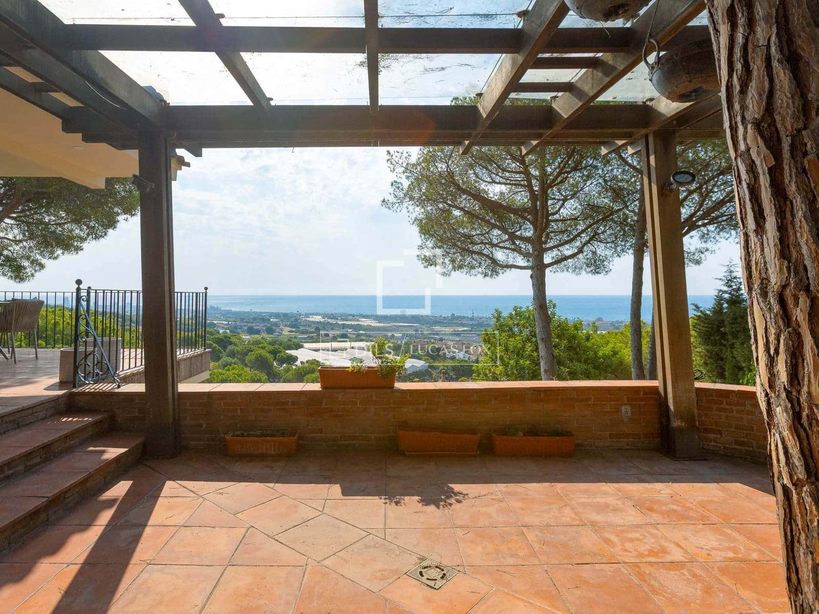 4 slaapkamer Villa te koop in Cabrils met zwembad garage - € 1.290.000 (Ref: 9049805)