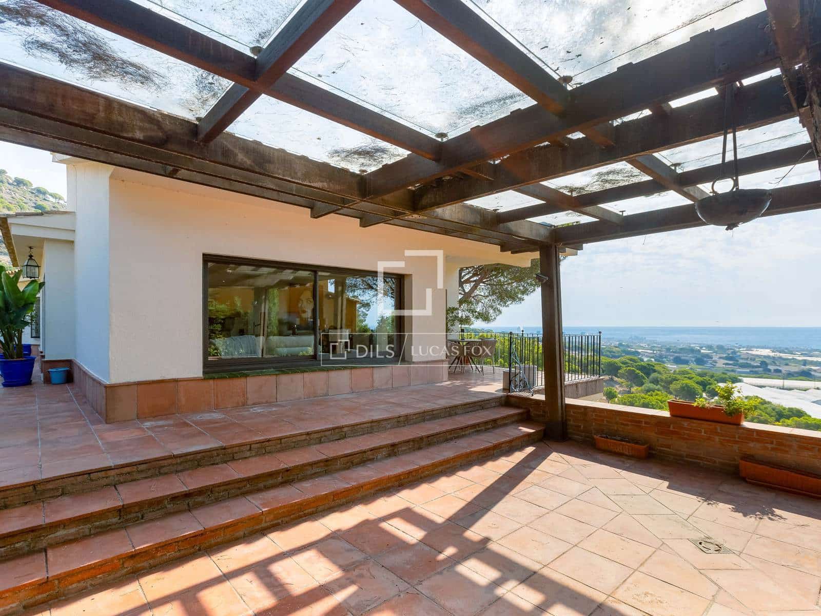 4 slaapkamer Villa te koop in Cabrils met zwembad garage - € 1.290.000 (Ref: 9049805)