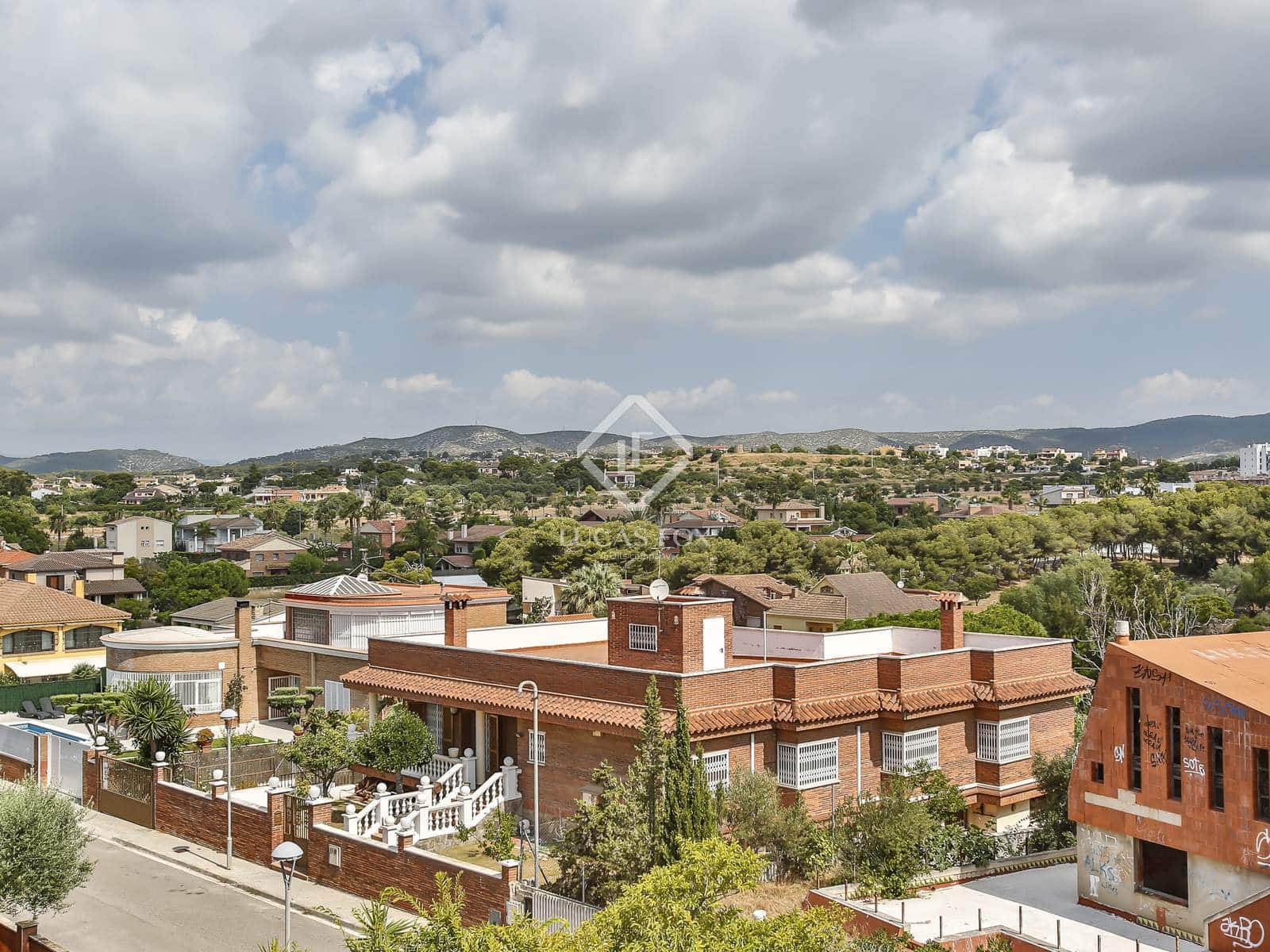 5 soveværelse Villa til salg i Vilanova i la Geltru med garage - € 980.000 (Ref: 9049806)