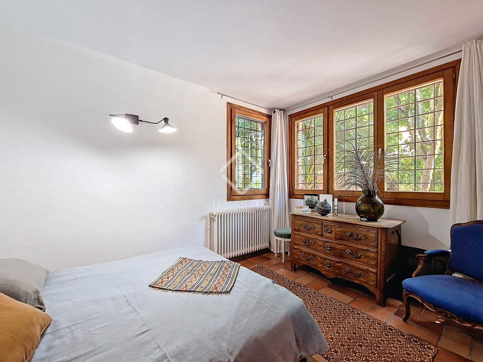 5 soveværelse Villa til salg i Vilanova i la Geltru med garage - € 980.000 (Ref: 9049806)