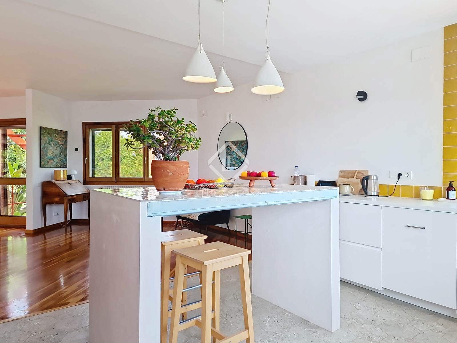 5 soveværelse Villa til salg i Vilanova i la Geltru med garage - € 980.000 (Ref: 9049806)