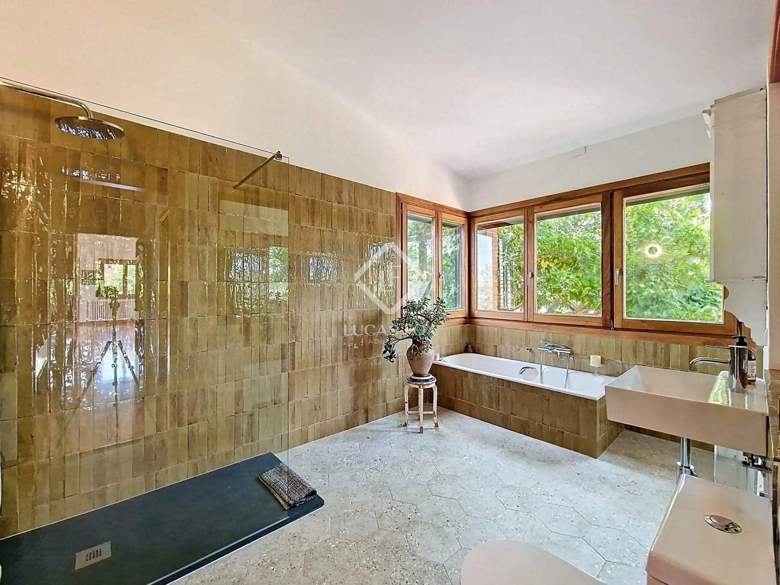 5 soveværelse Villa til salg i Vilanova i la Geltru med garage - € 980.000 (Ref: 9049806)