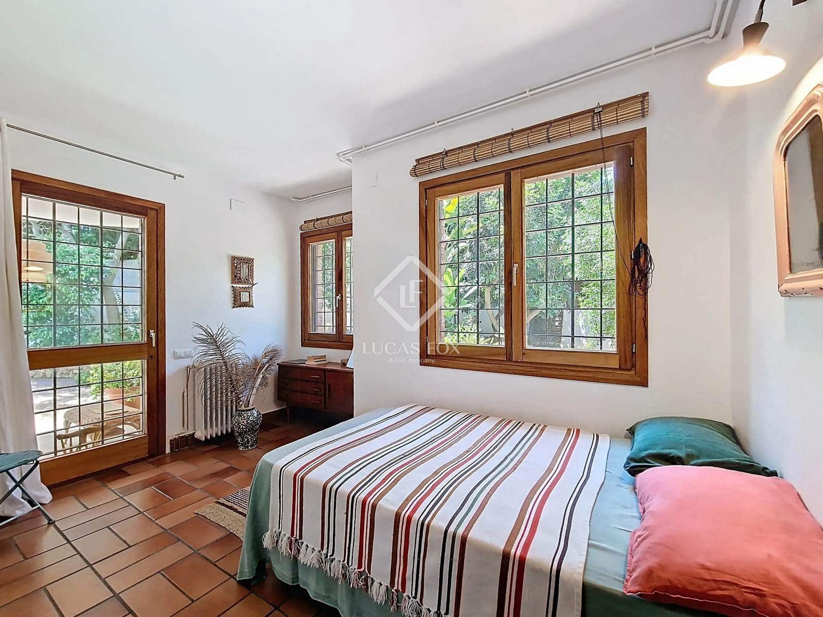 5 soveværelse Villa til salg i Vilanova i la Geltru med garage - € 980.000 (Ref: 9049806)