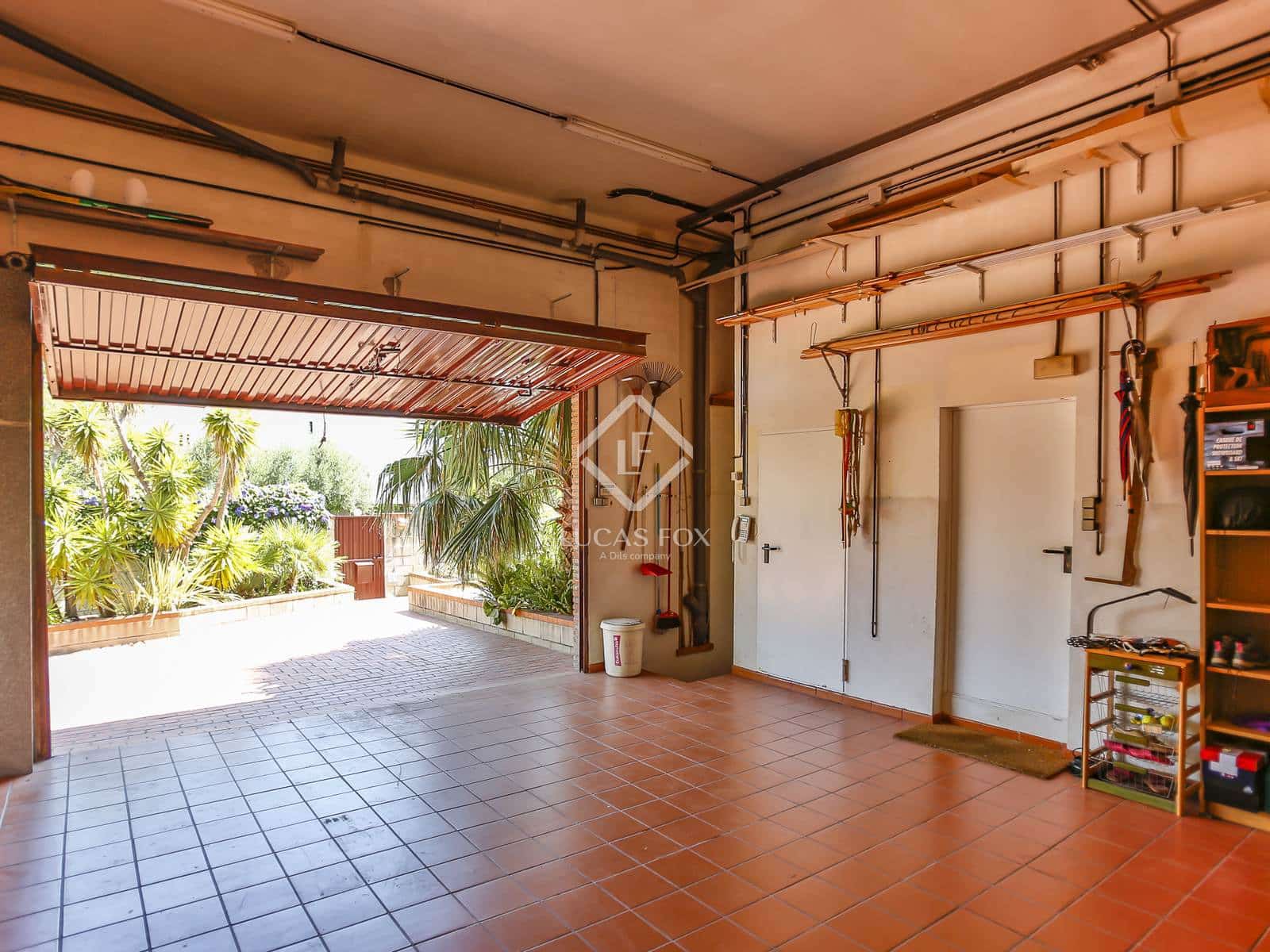 5 soveværelse Villa til salg i Vilanova i la Geltru med garage - € 980.000 (Ref: 9049806)