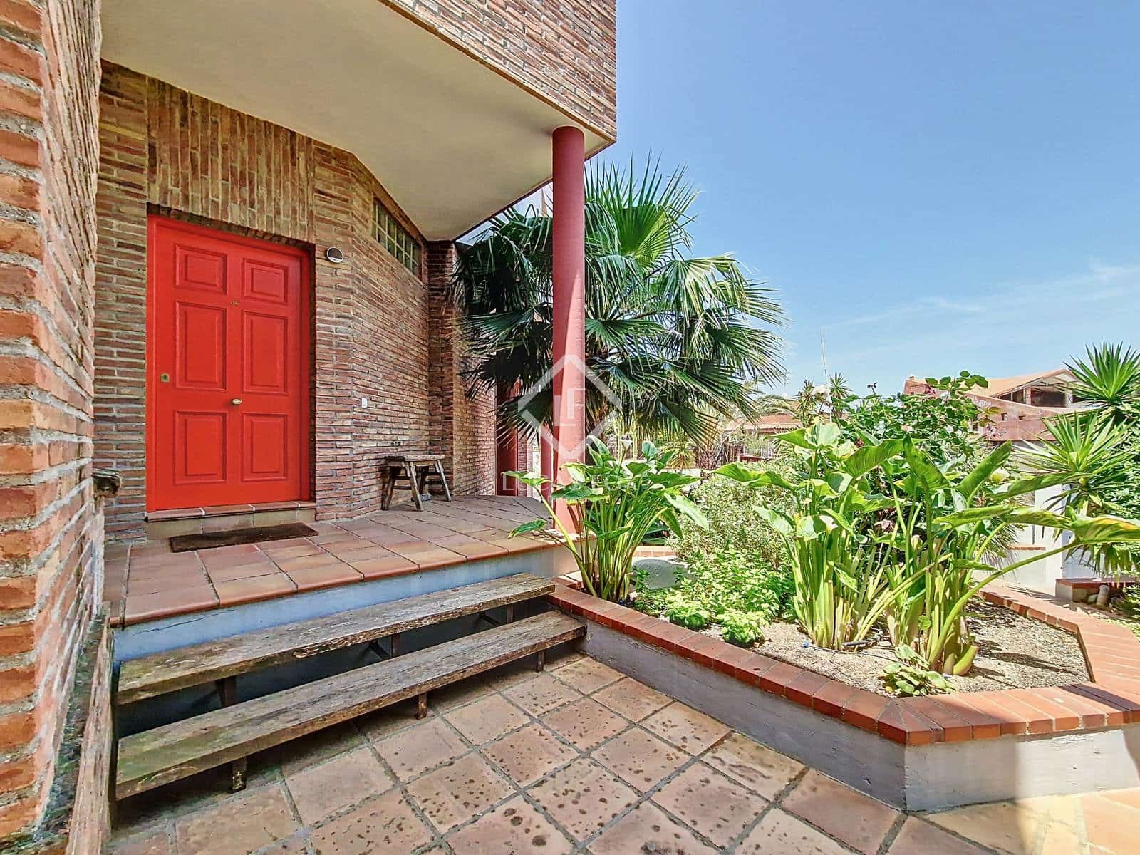 5 soveværelse Villa til salg i Vilanova i la Geltru med garage - € 980.000 (Ref: 9049806)