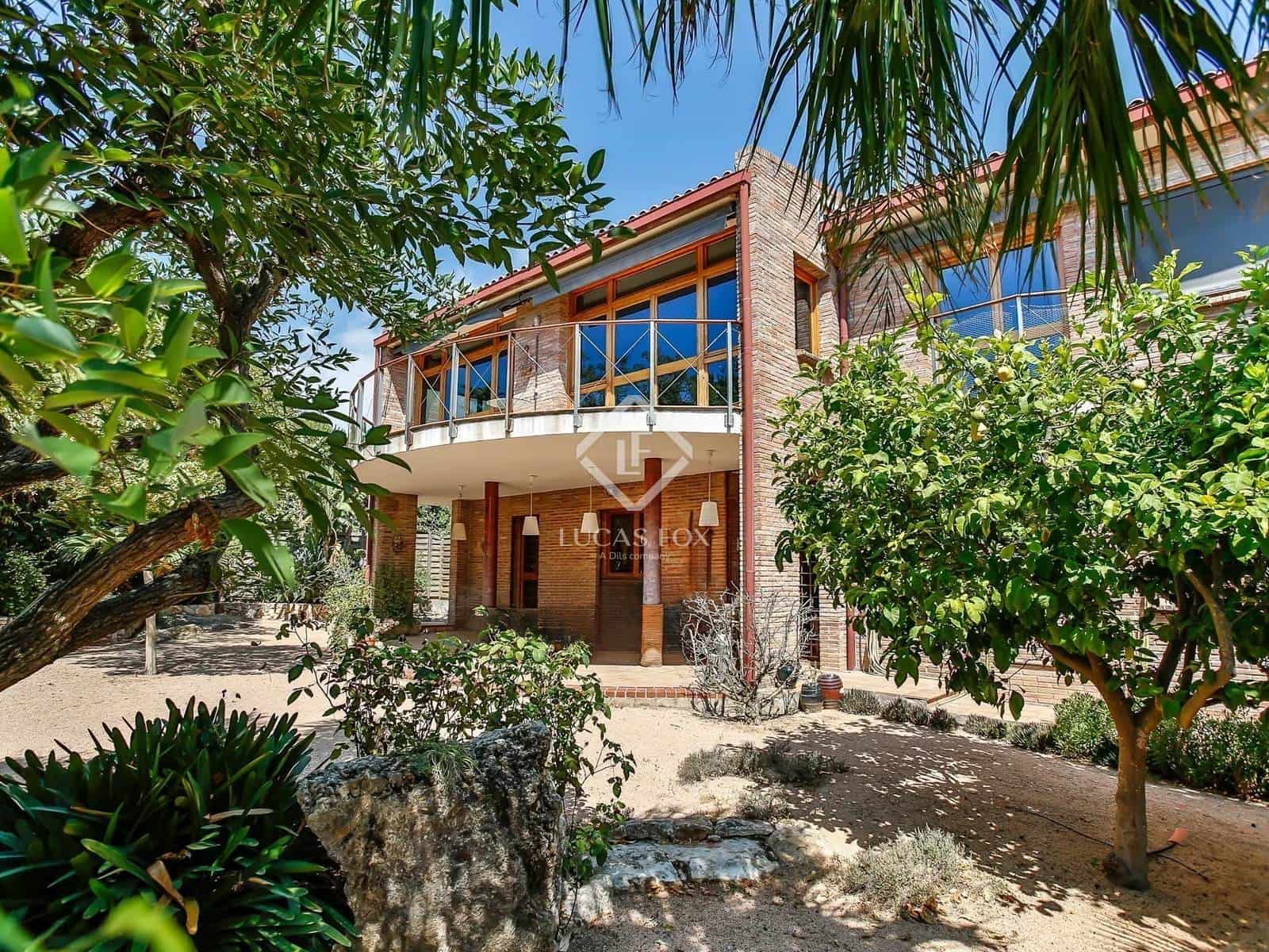 5 soveværelse Villa til salg i Vilanova i la Geltru med garage - € 980.000 (Ref: 9049806)