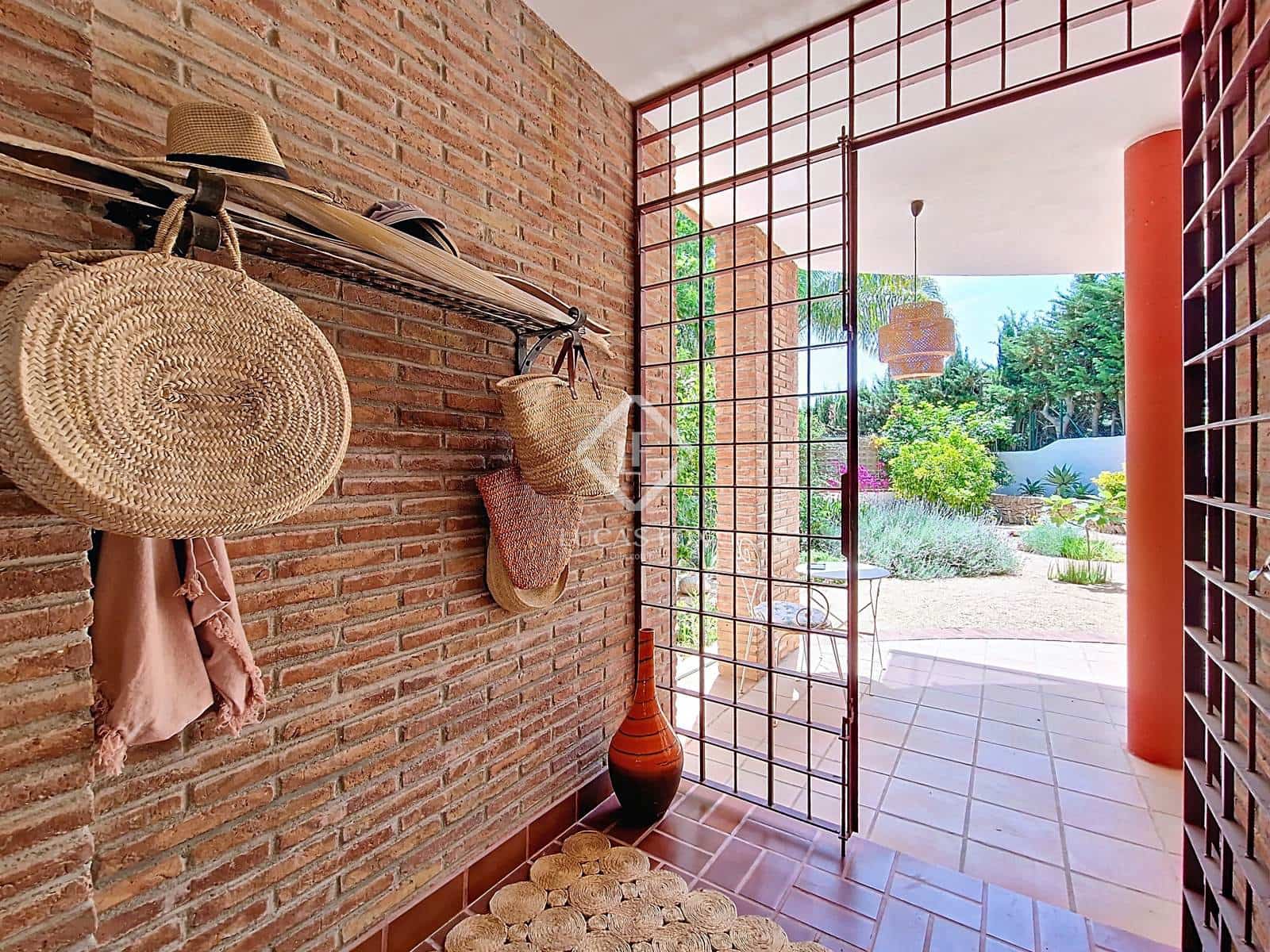 5 soveværelse Villa til salg i Vilanova i la Geltru med garage - € 980.000 (Ref: 9049806)