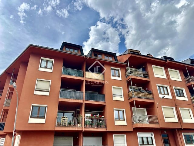 Apartamento de 2 habitaciones en Puigcerdà en venta - 200.000 € (Ref: 9049808)