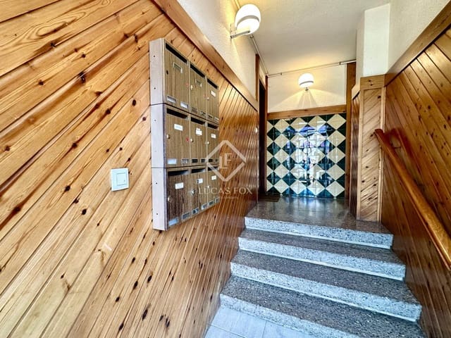 Apartamento de 2 habitaciones en Puigcerdà en venta - 200.000 € (Ref: 9049808)