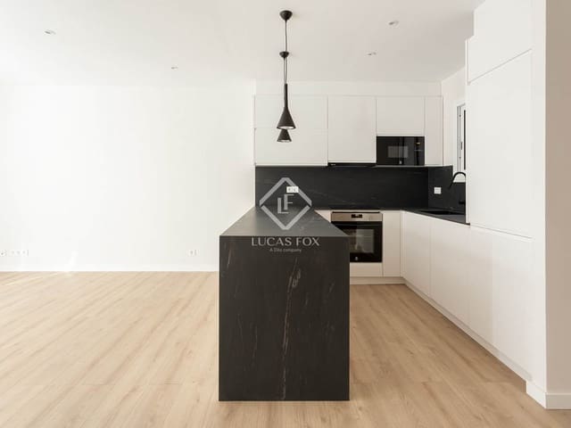 4 slaapkamer Appartement te koop in Barcelona stad - € 659.000 (Ref: 9050047)