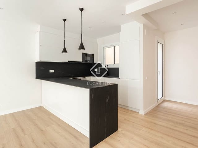 4 slaapkamer Appartement te koop in Barcelona stad - € 659.000 (Ref: 9050047)