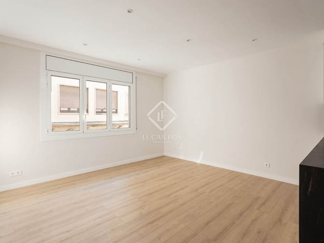 4 slaapkamer Appartement te koop in Barcelona stad - € 659.000 (Ref: 9050047)