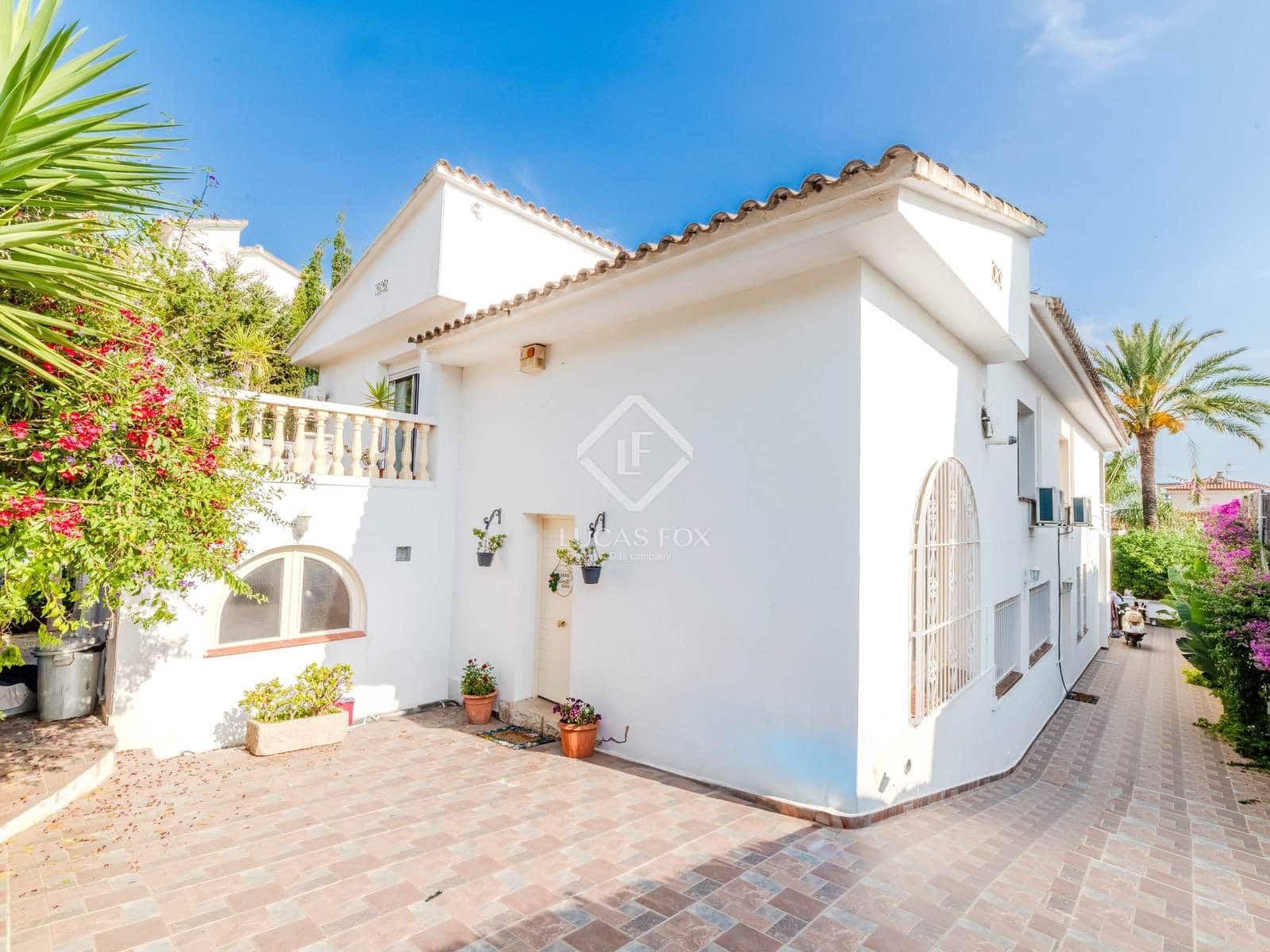 5 Zimmer Villa zu verkaufen in Sitges - 2.699.000 € (Ref: 9050050)