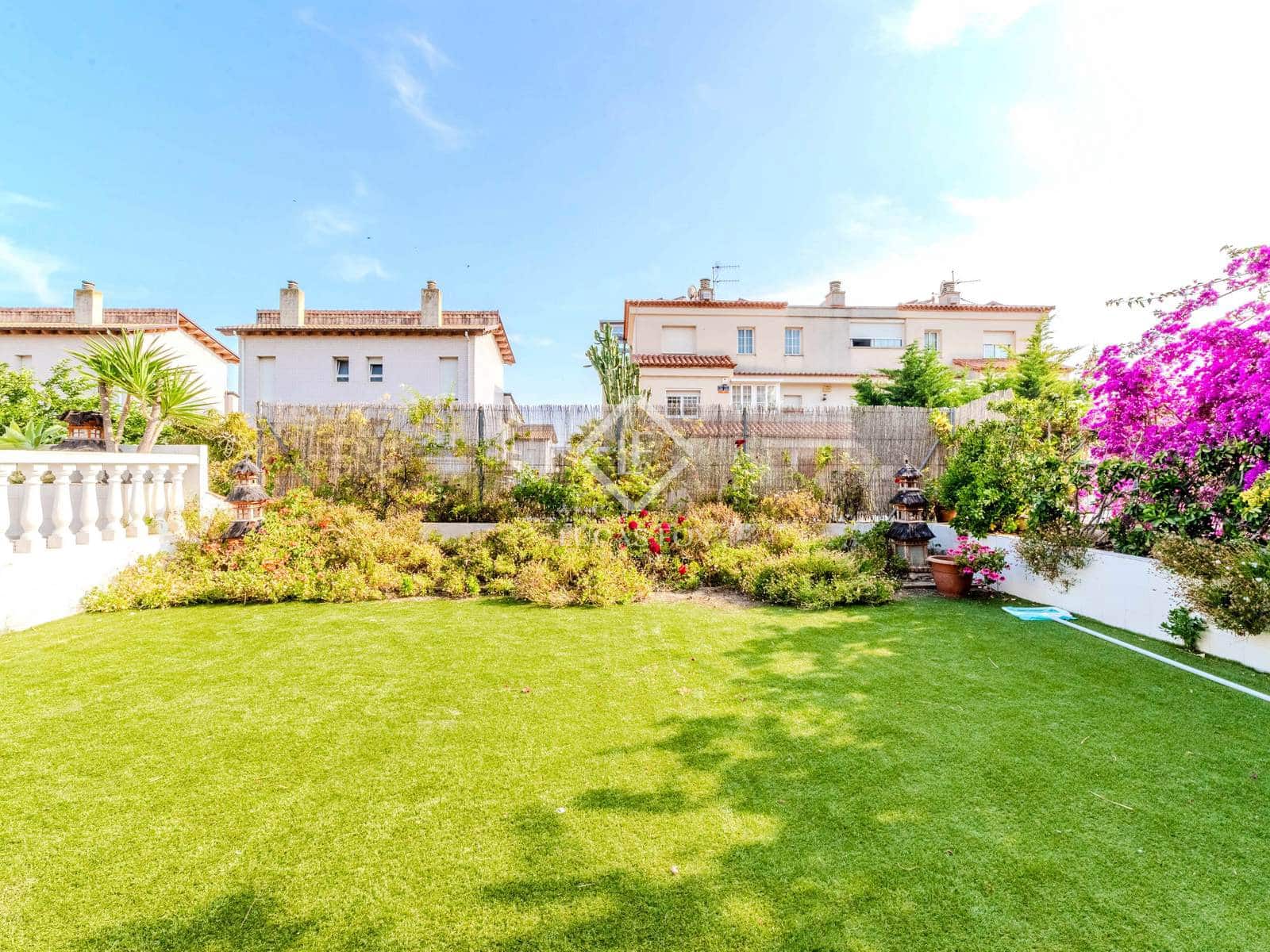 5 Zimmer Villa zu verkaufen in Sitges - 2.699.000 € (Ref: 9050050)