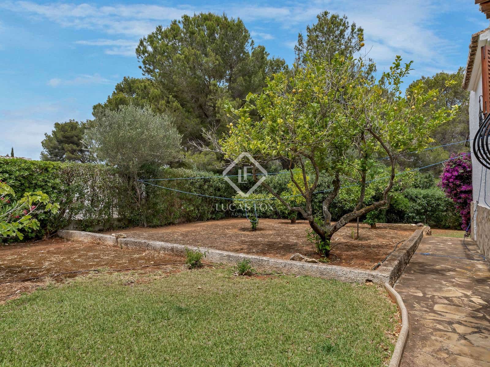 Chalet de 6 habitaciones en Javea / Xàbia en venta con piscina - 850.000 € (Ref: 9053597)