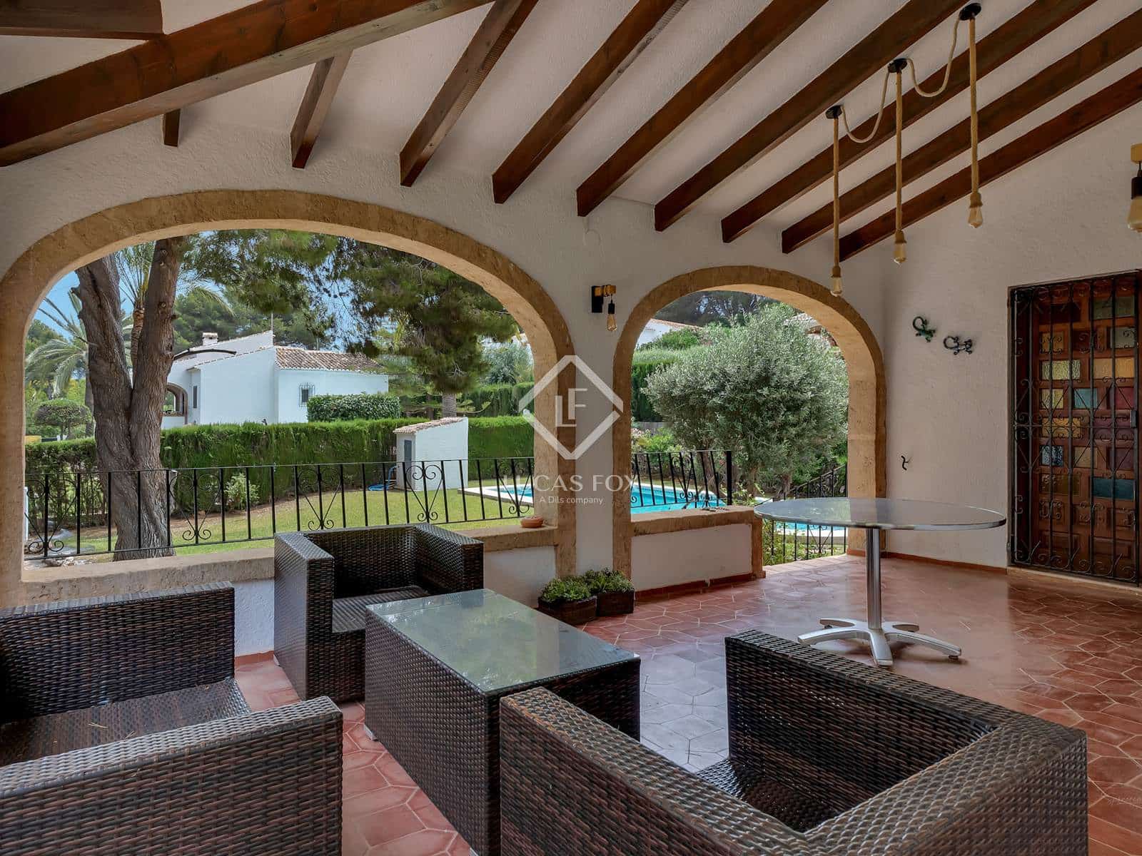 Chalet de 6 habitaciones en Javea / Xàbia en venta con piscina - 850.000 € (Ref: 9053597)