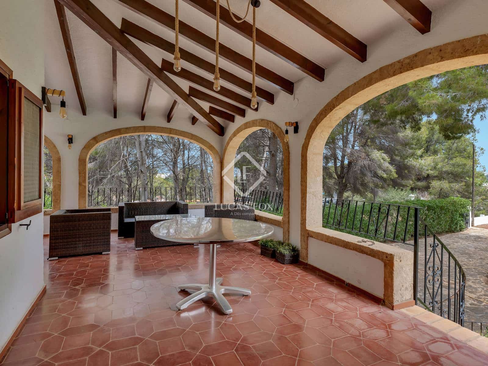 Chalet de 6 habitaciones en Javea / Xàbia en venta con piscina - 850.000 € (Ref: 9053597)