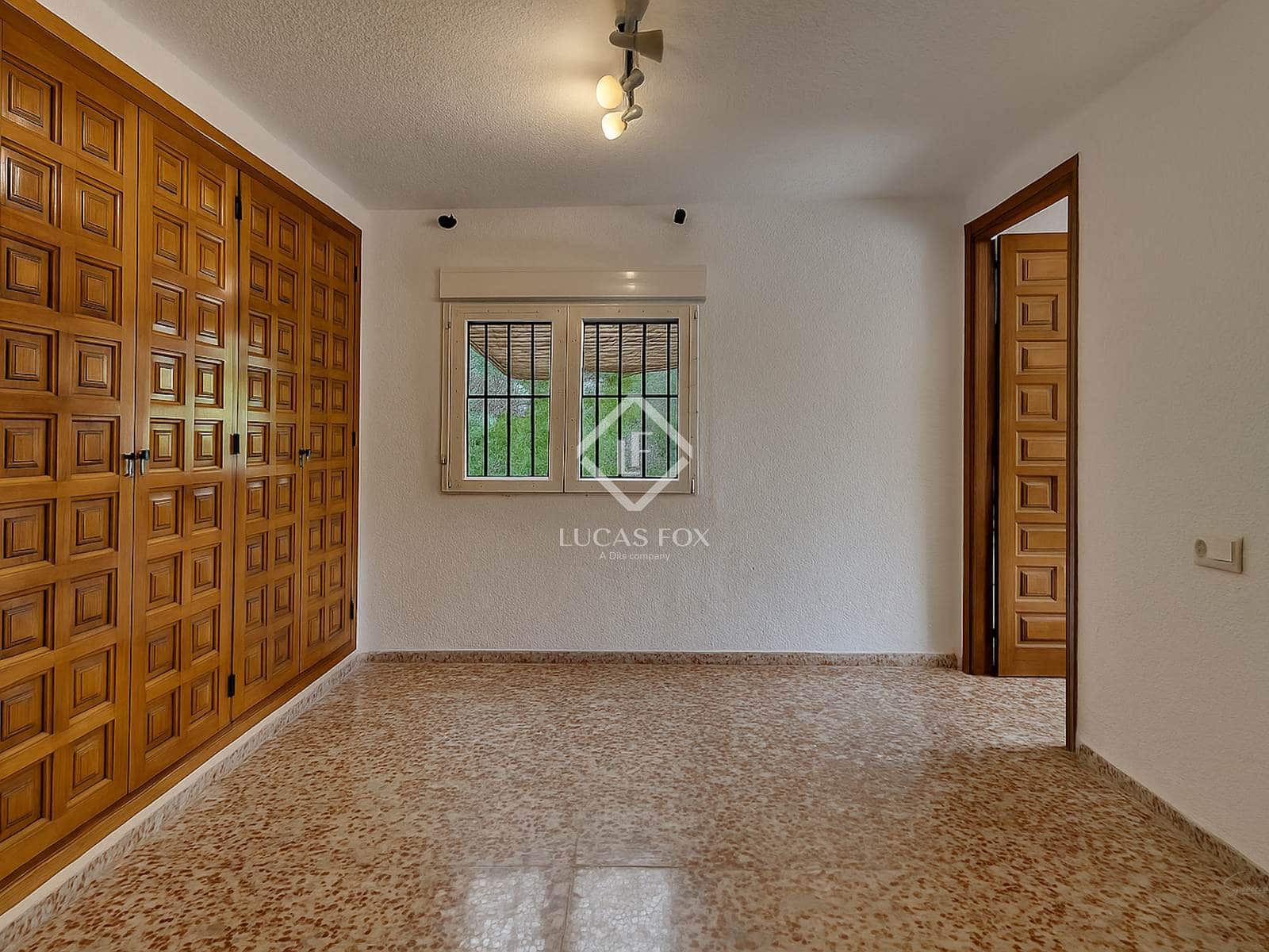 Chalet de 6 habitaciones en Javea / Xàbia en venta con piscina - 850.000 € (Ref: 9053597)