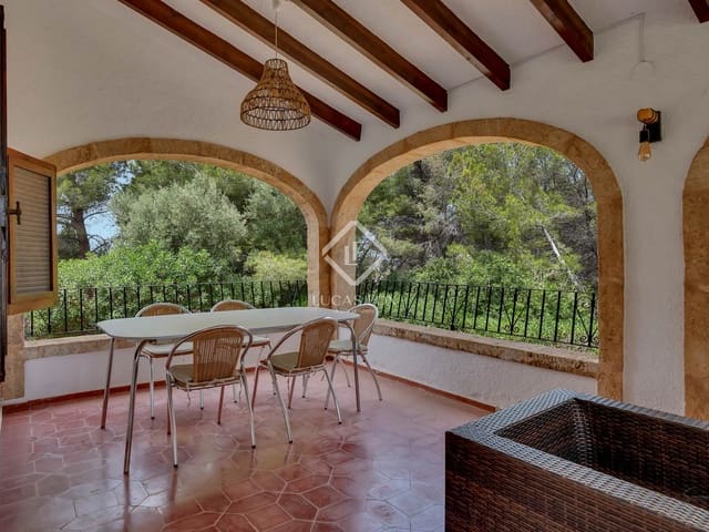 Chalet de 6 habitaciones en Javea / Xàbia en venta con piscina - 850.000 € (Ref: 9053597)