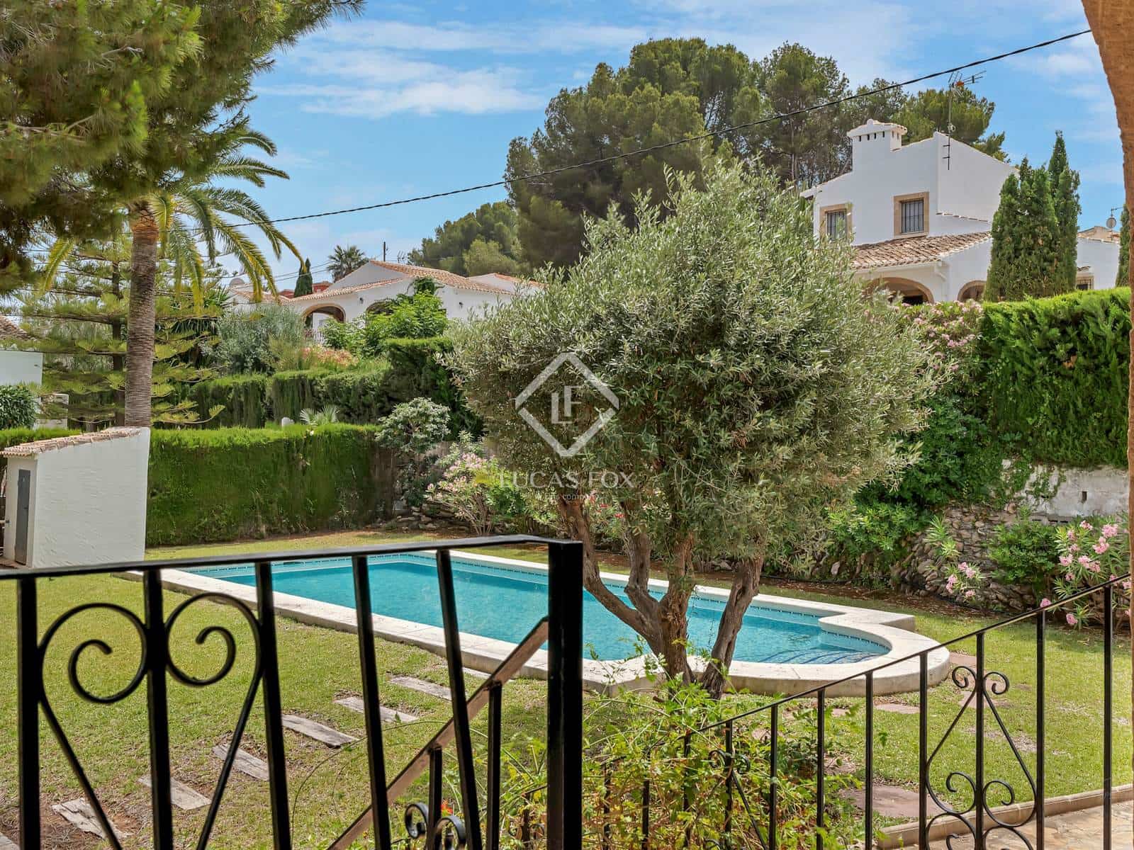 Chalet de 6 habitaciones en Javea / Xàbia en venta con piscina - 850.000 € (Ref: 9053597)