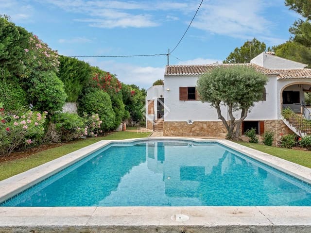 Chalet de 6 habitaciones en Javea / Xàbia en venta con piscina - 850.000 € (Ref: 9053597)