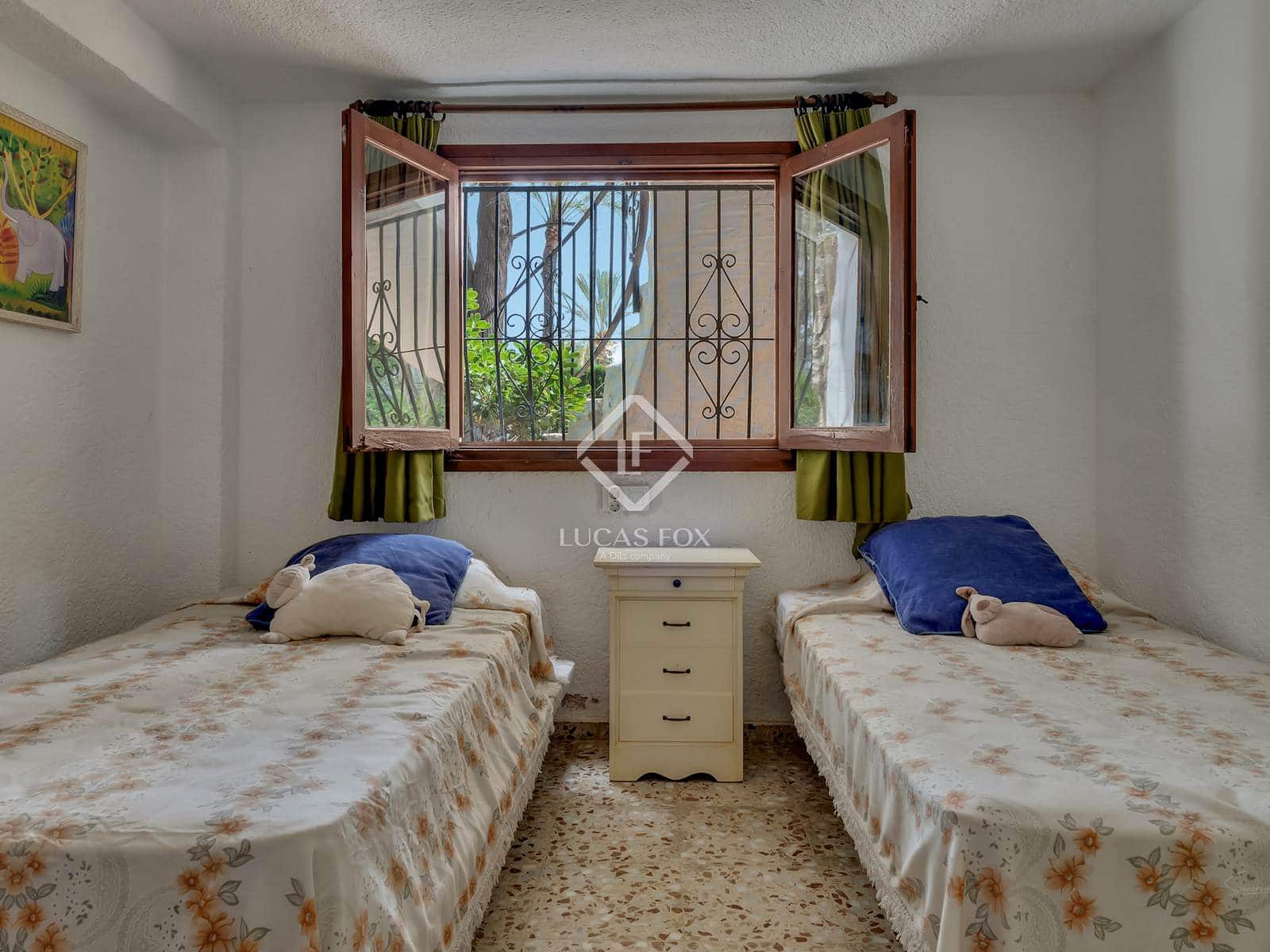 Chalet de 6 habitaciones en Javea / Xàbia en venta con piscina - 850.000 € (Ref: 9053597)