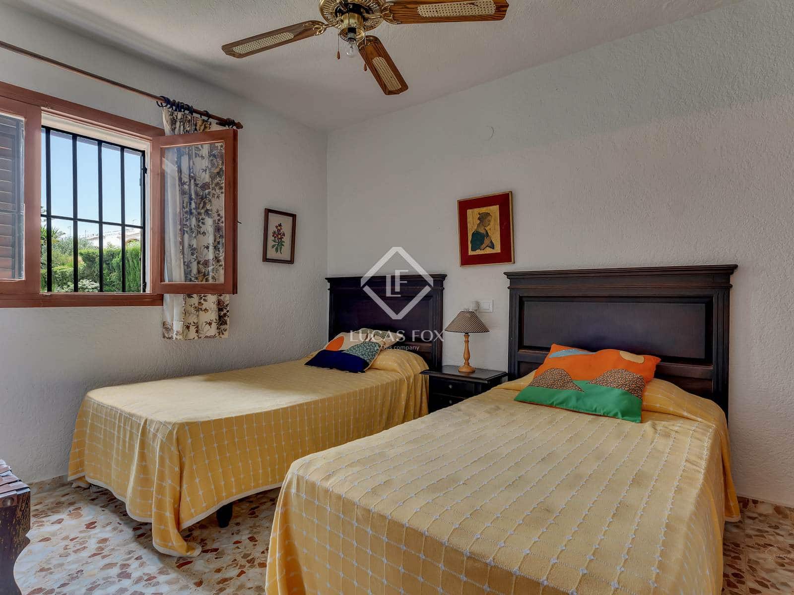 Chalet de 6 habitaciones en Javea / Xàbia en venta con piscina - 850.000 € (Ref: 9053597)